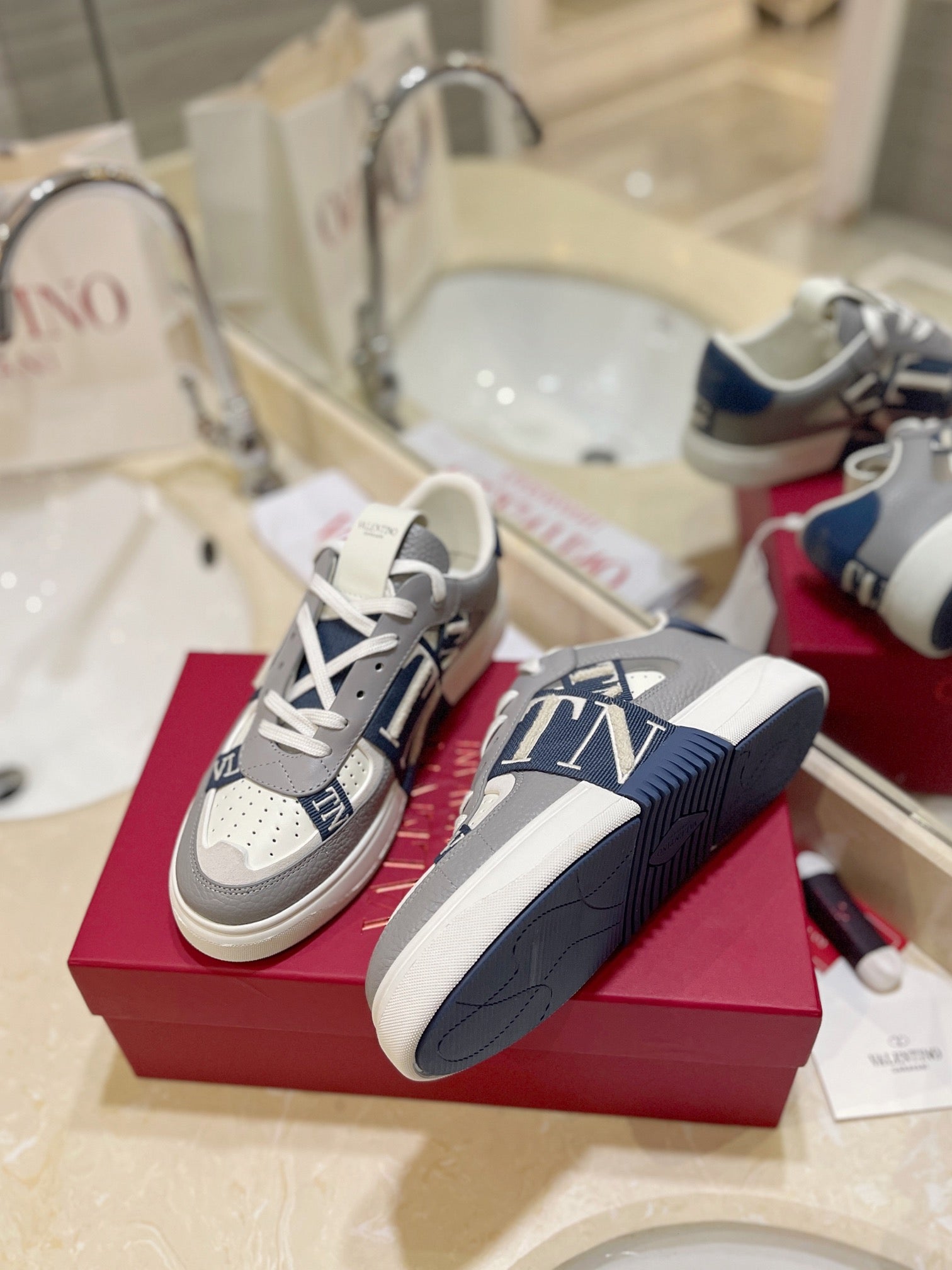 LuxluxHouse Best Quality Valentino Women Shoes