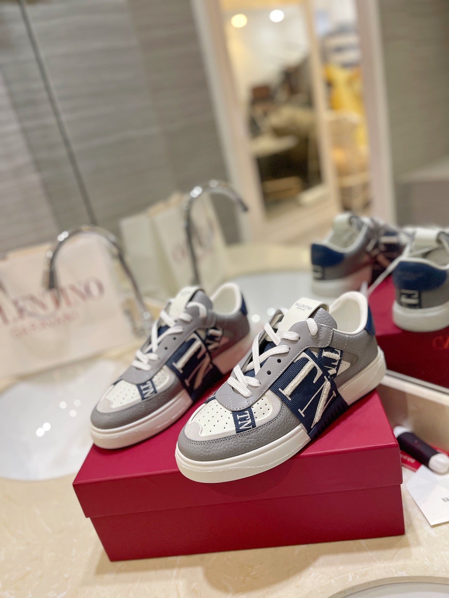 LuxluxHouse Best Quality Valentino Women Shoes