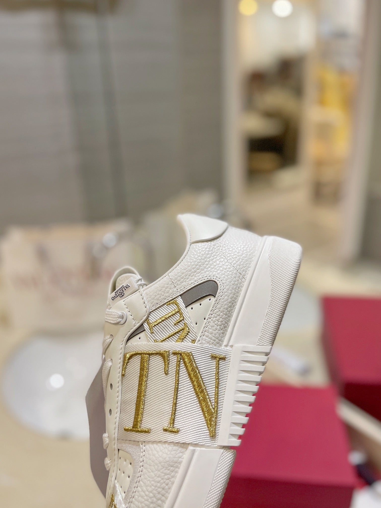 LuxluxHouse Best Quality Valentino Women Shoes