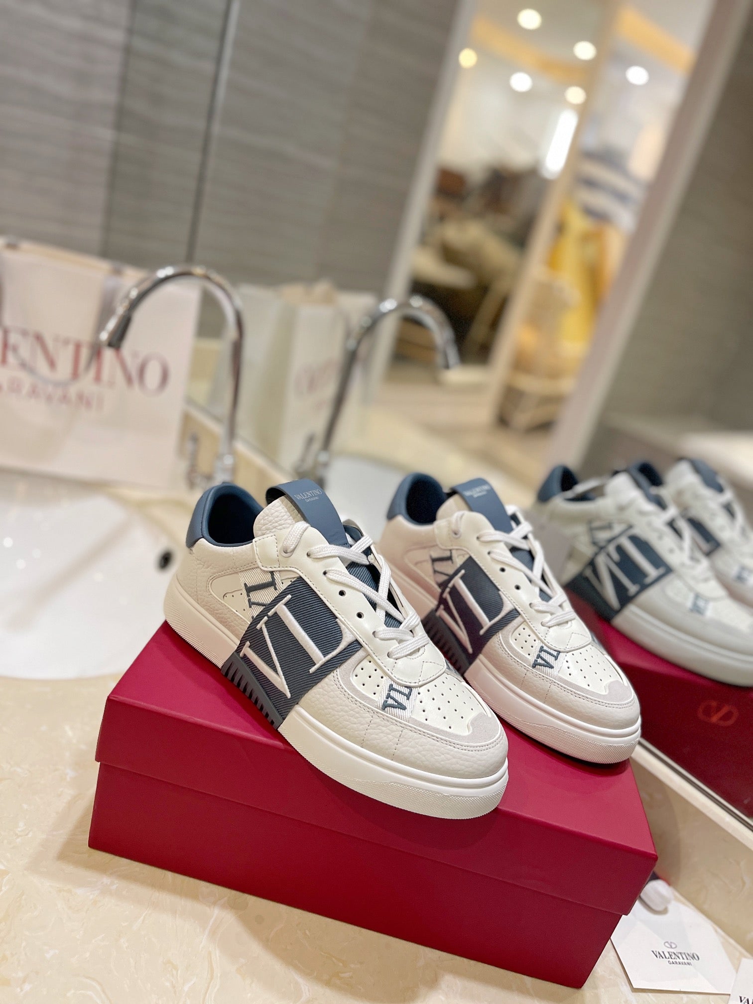 LuxluxHouse Best Quality Valentino Women Shoes