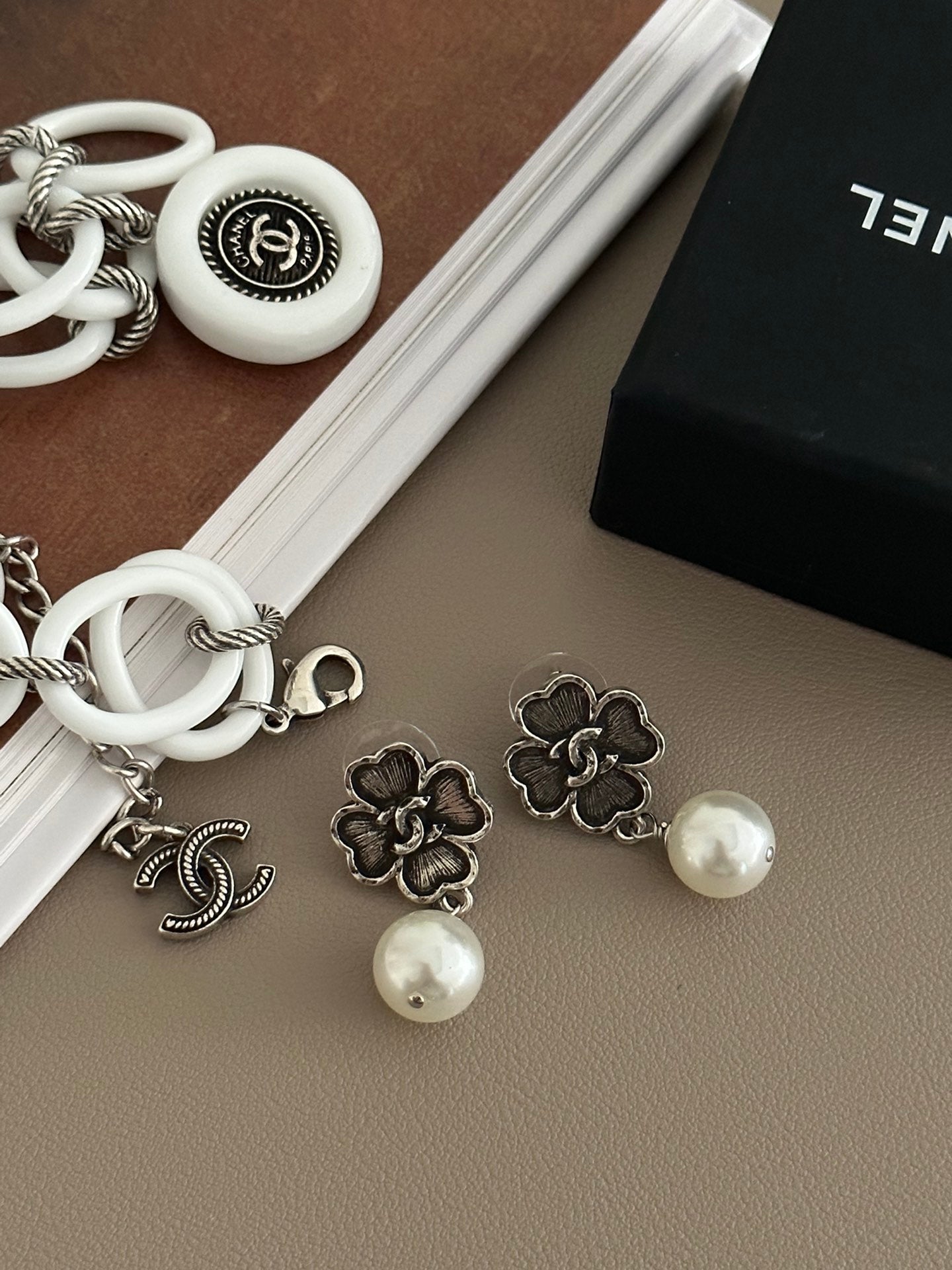 LuxluxHouse Low Price And High Quality Accessories Chanel