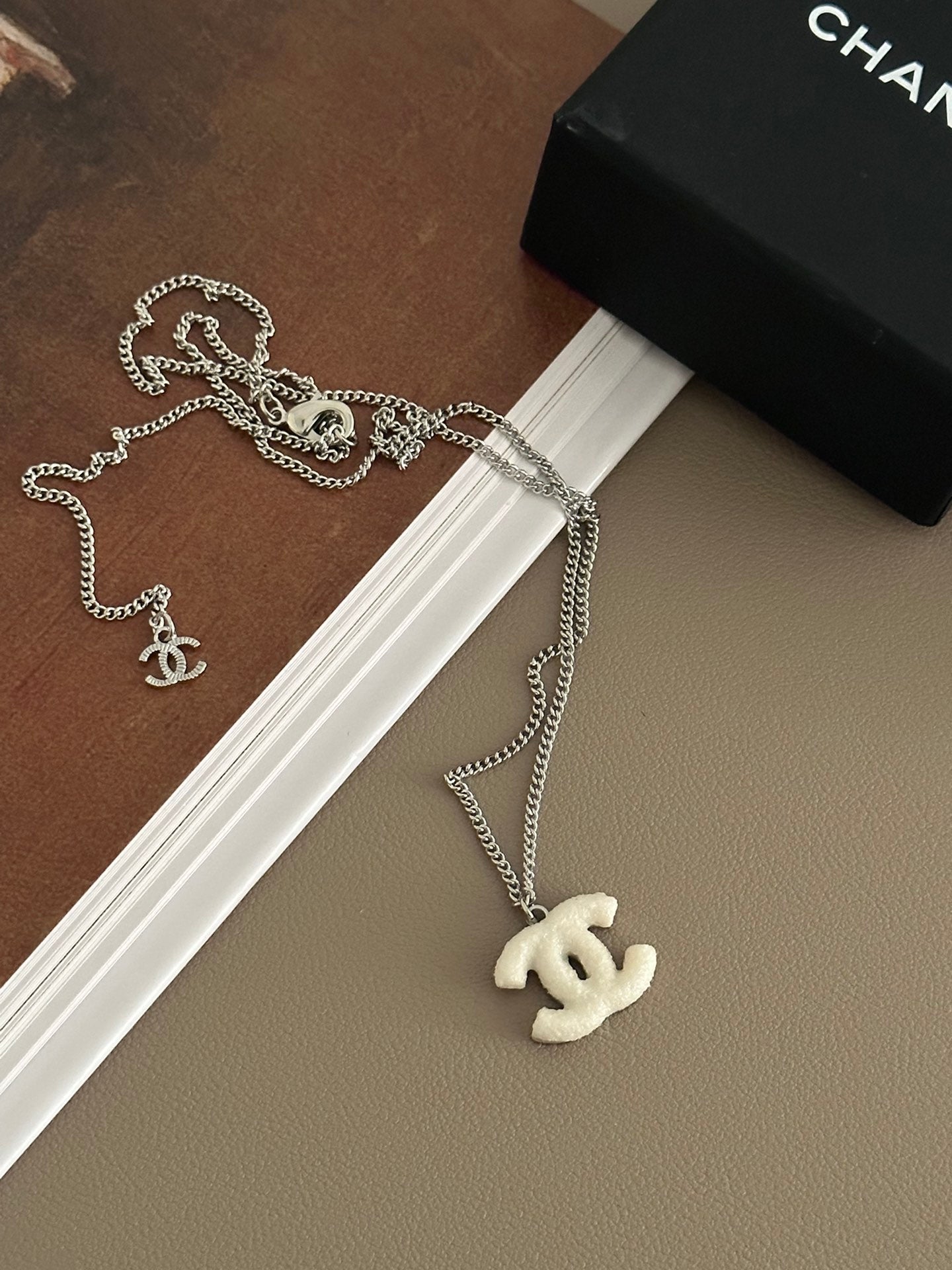 LuxluxHouse Low Price And High Quality Accessories Chanel