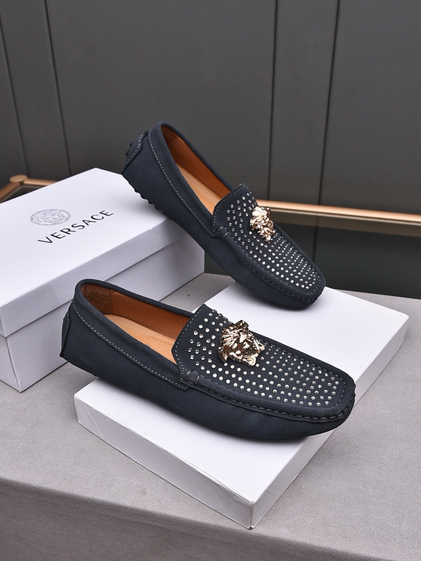 LuxluxHouse Best Quality Shoes Versace