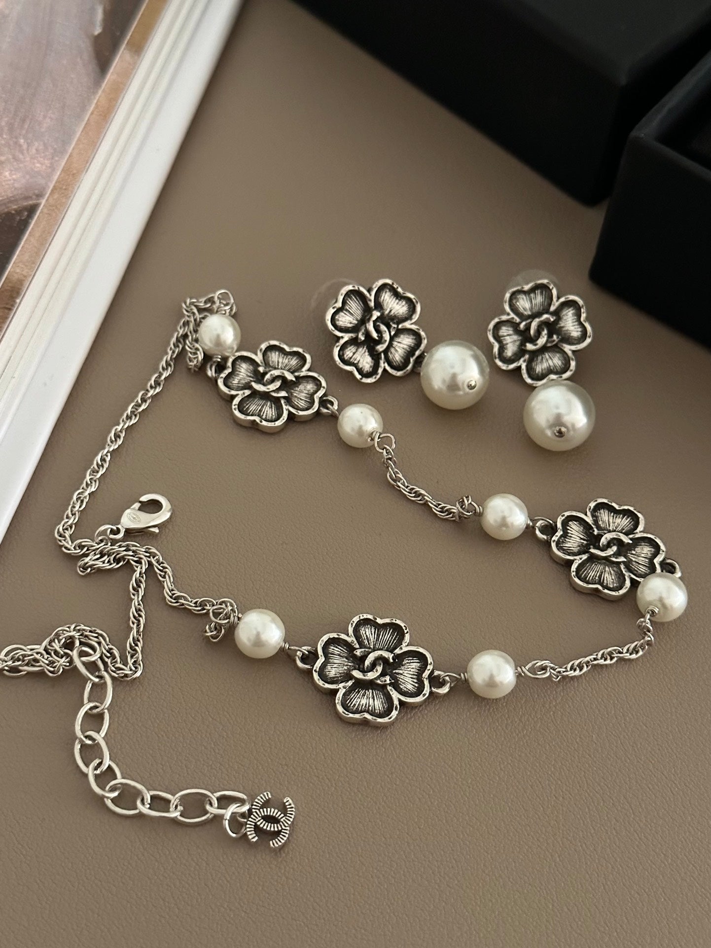 LuxluxHouse Low Price And High Quality Accessories Chanel