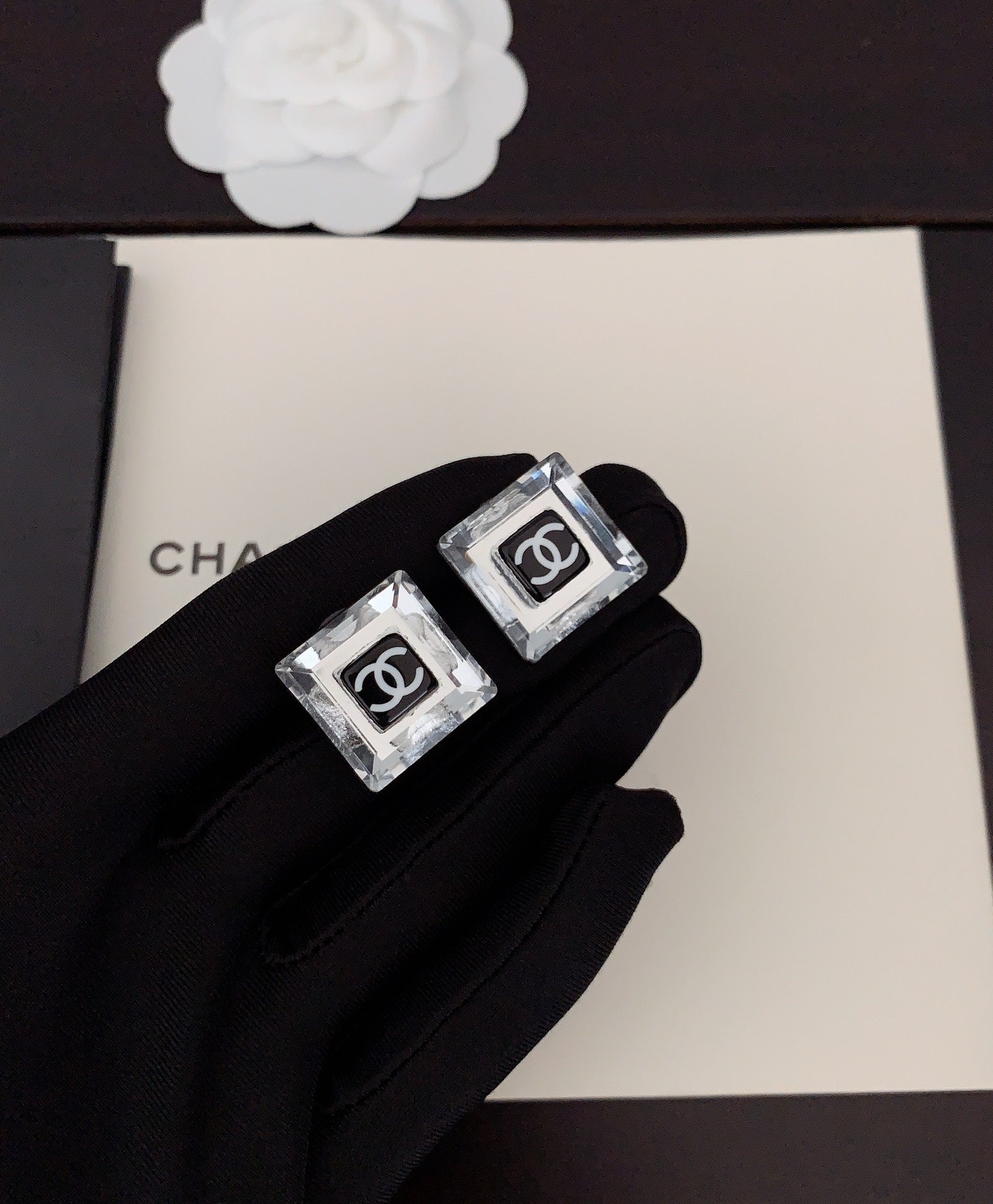 LuxluxHouse Low Price And High Quality Accessories Chanel