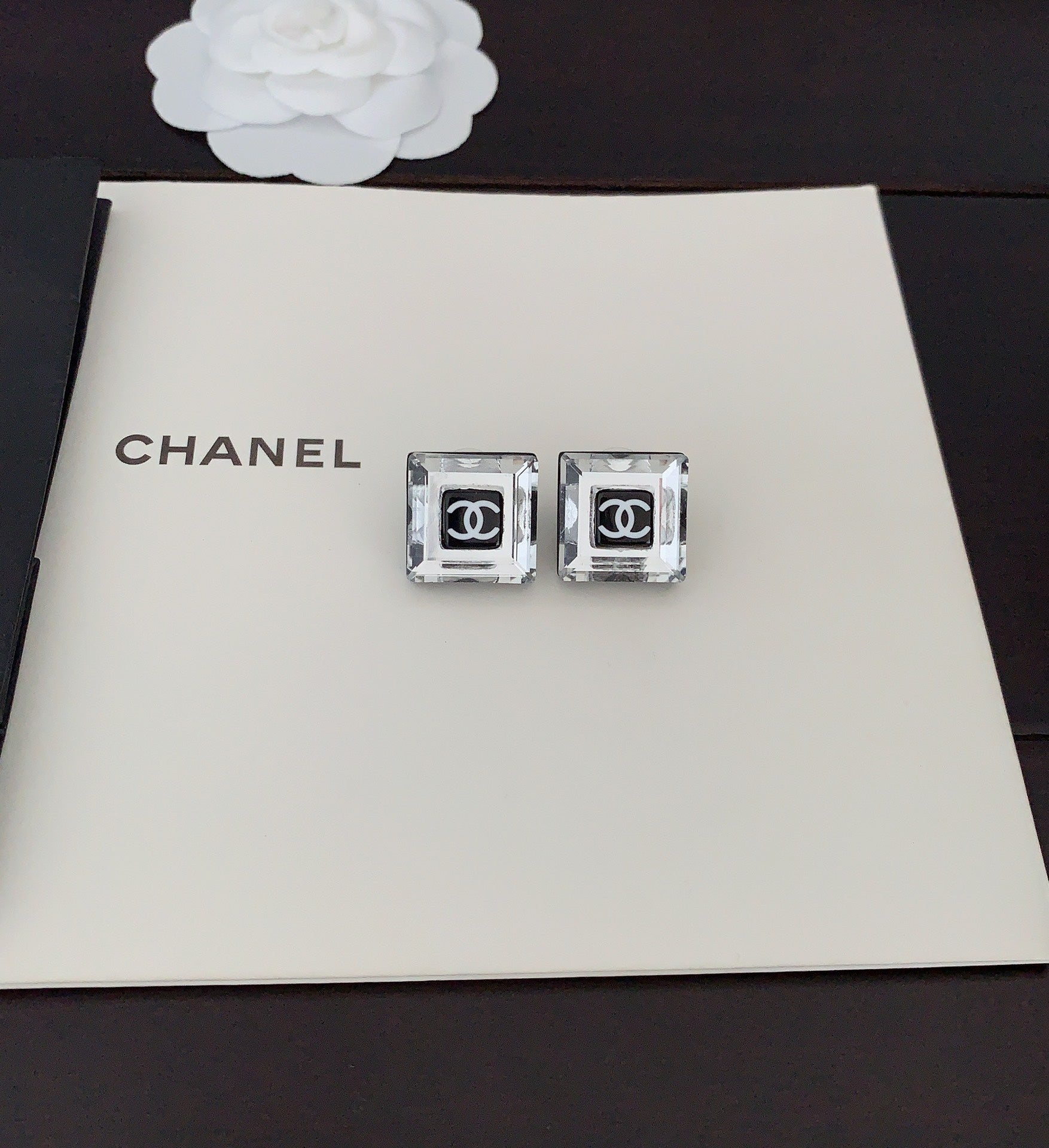 LuxluxHouse Low Price And High Quality Accessories Chanel
