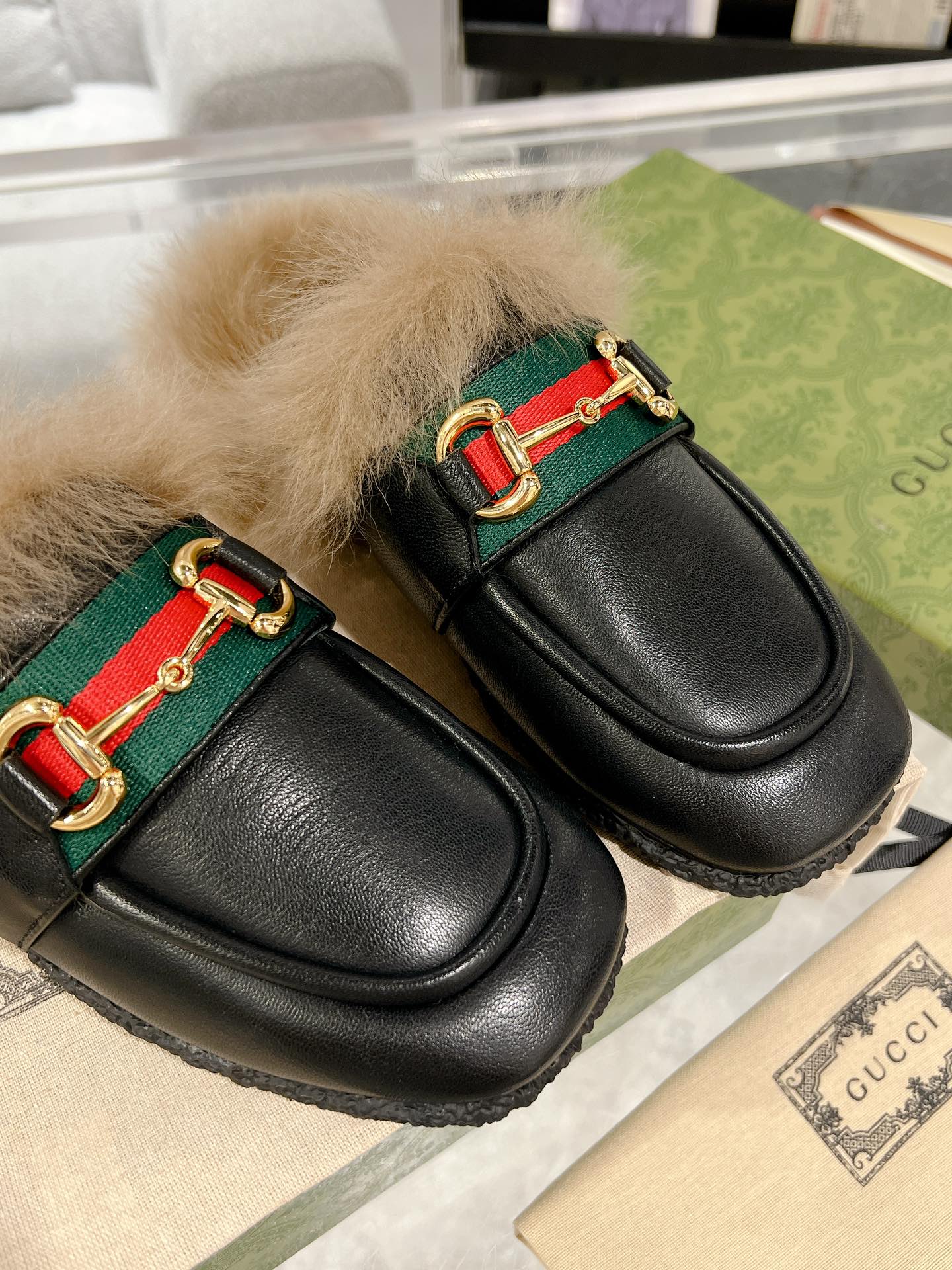 LuxluxHouse Best Quality Gucci Women Shoes