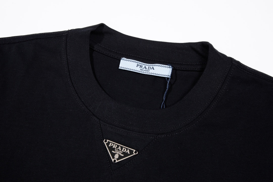LuxluxHouse Best Quality Clothes T-shirt Prada