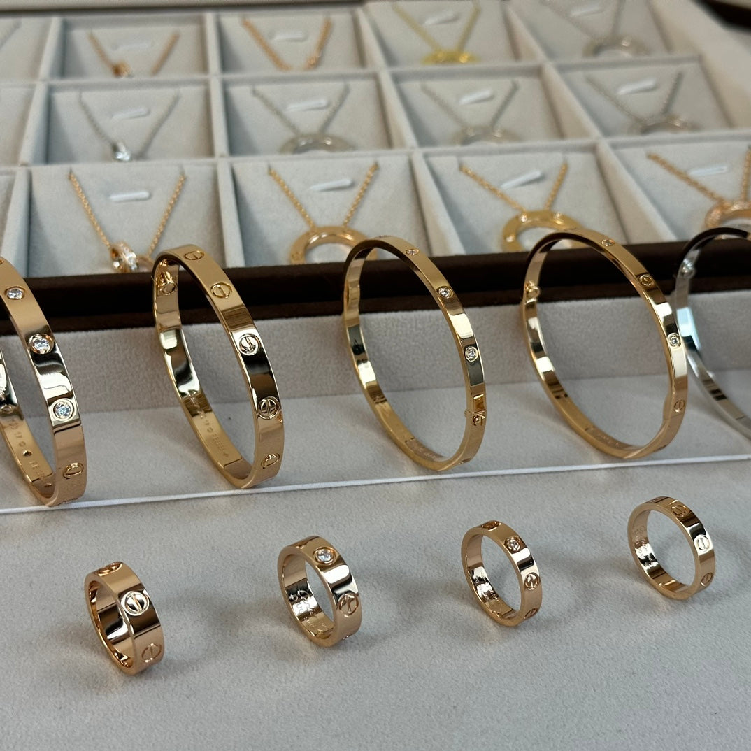 LuxluxHouse Best Quality Accessories Bracelet Necklace Ring  Cartier