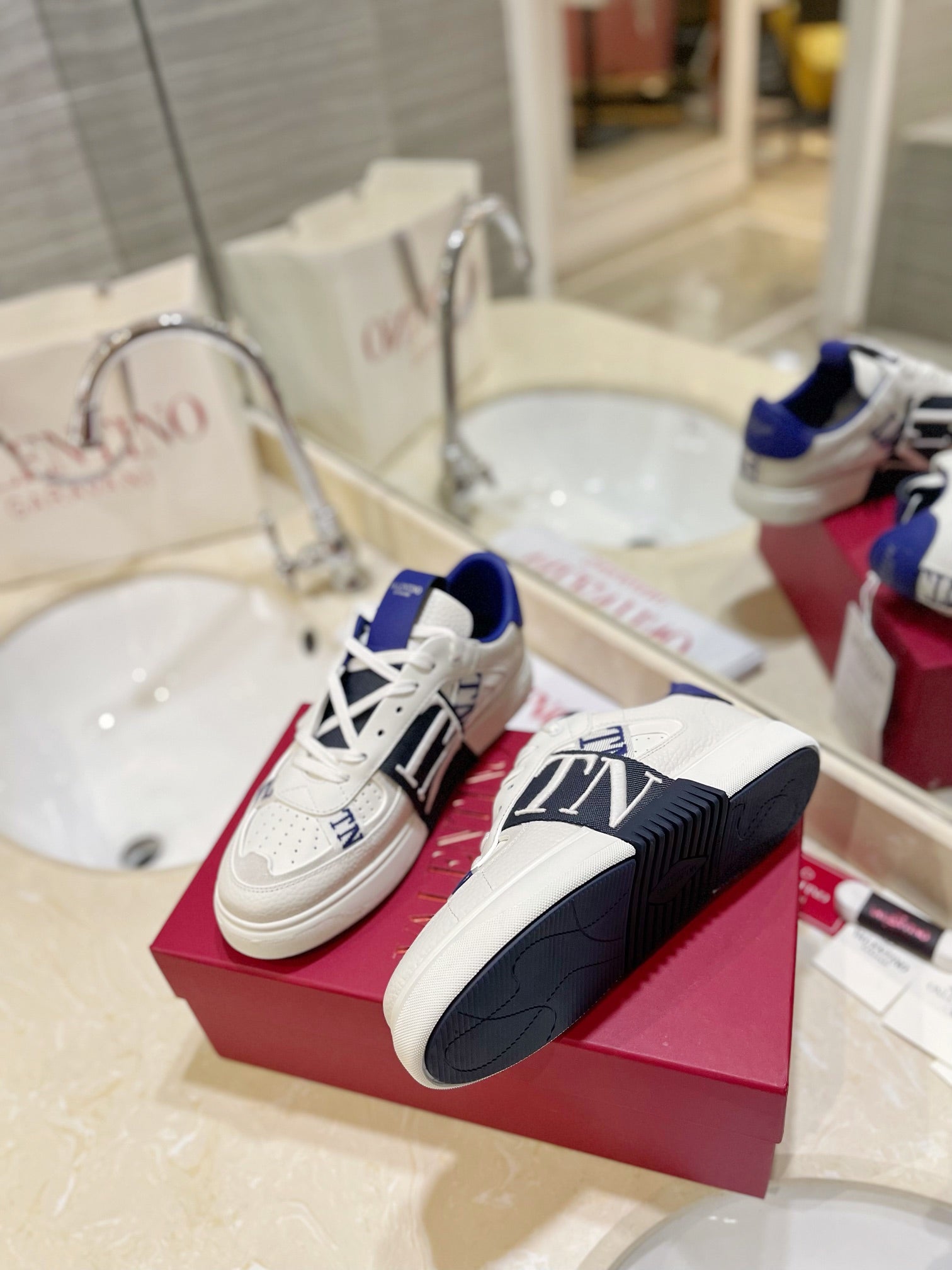 LuxluxHouse Best Quality Valentino Women Shoes