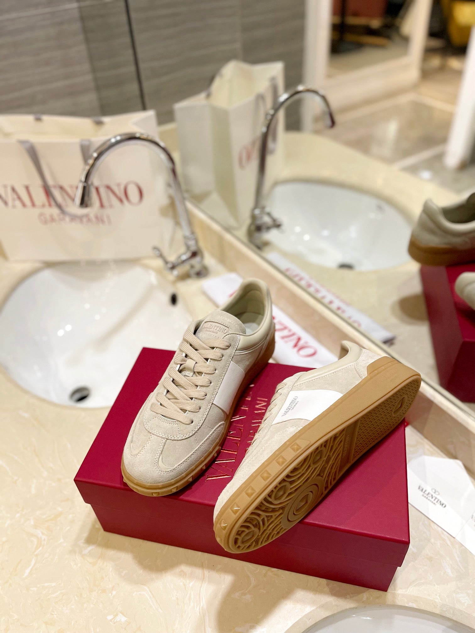 LuxluxHouse Best Quality Valentino Women Shoes