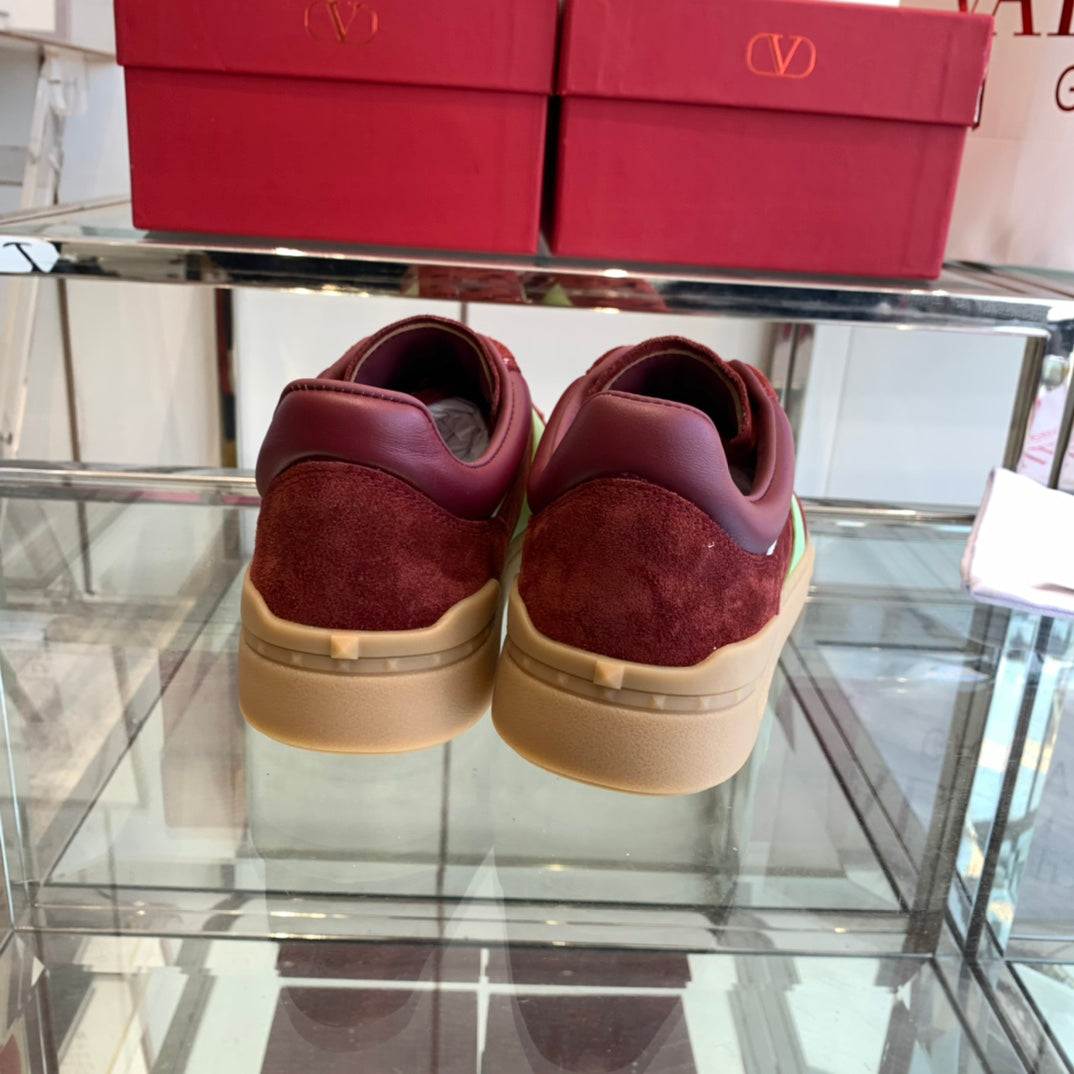 LuxluxHouse Best Quality Shoes Valentino