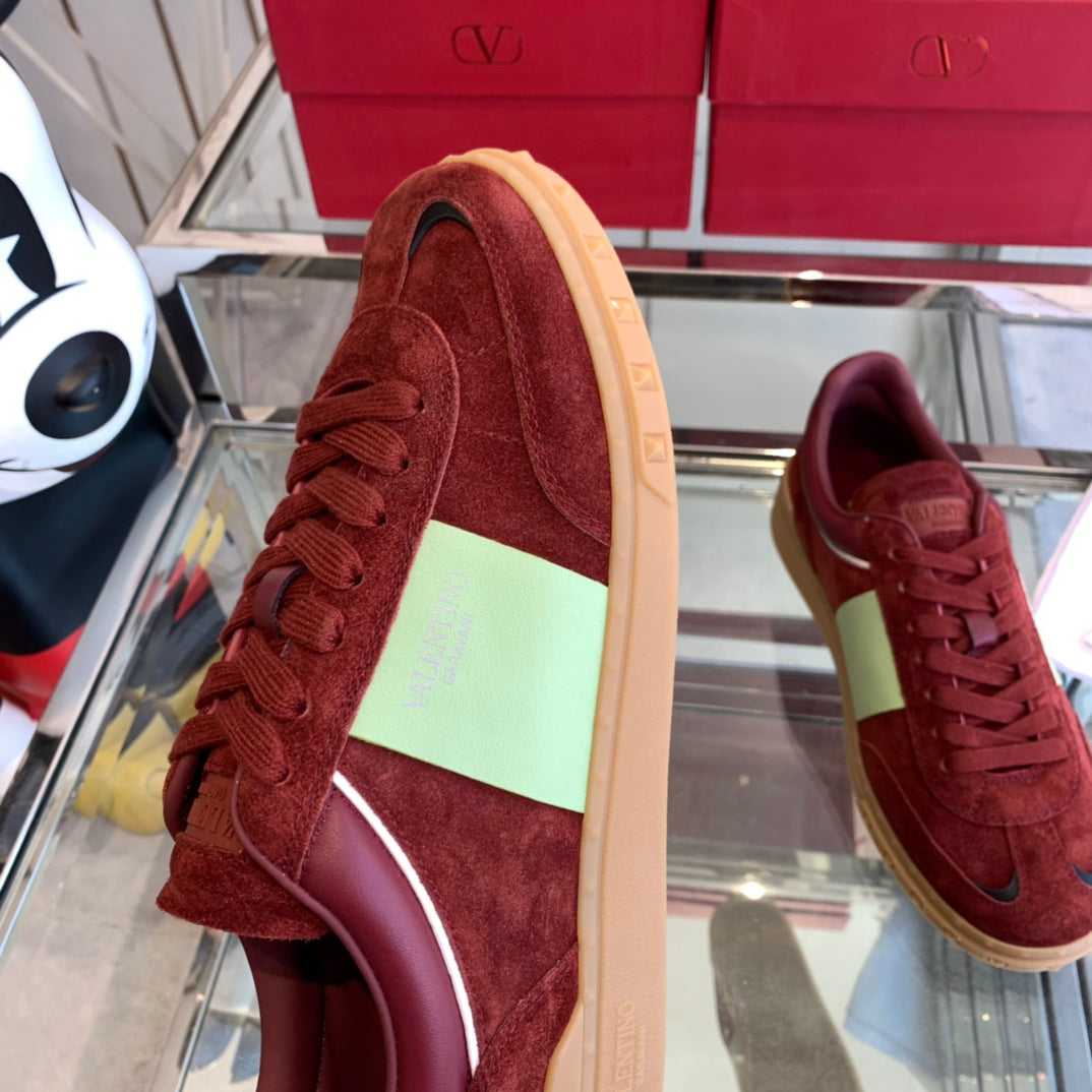 LuxluxHouse Best Quality Shoes Valentino