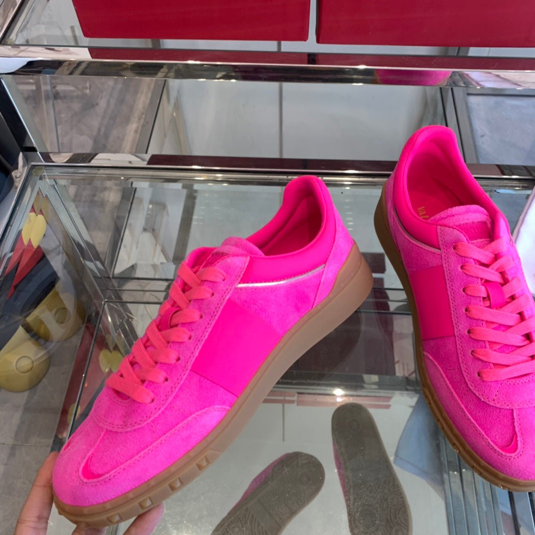 LuxluxHouse Best Quality Shoes Valentino