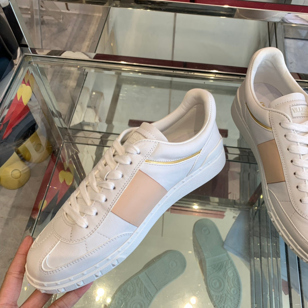 LuxluxHouse Best Quality Shoes Valentino