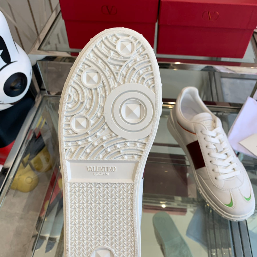 LuxluxHouse Best Quality Shoes Valentino