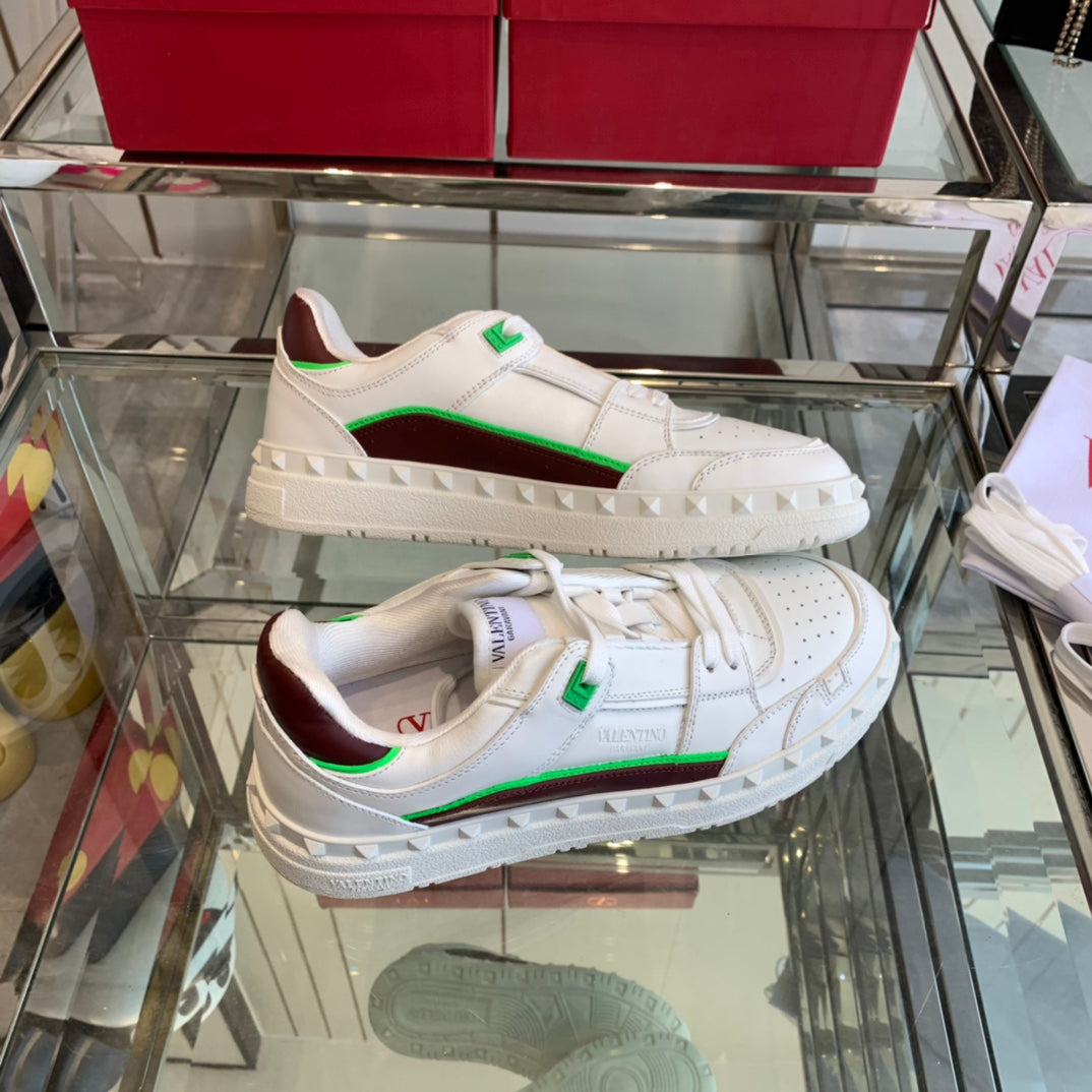 LuxluxHouse Best Quality Shoes Valentino