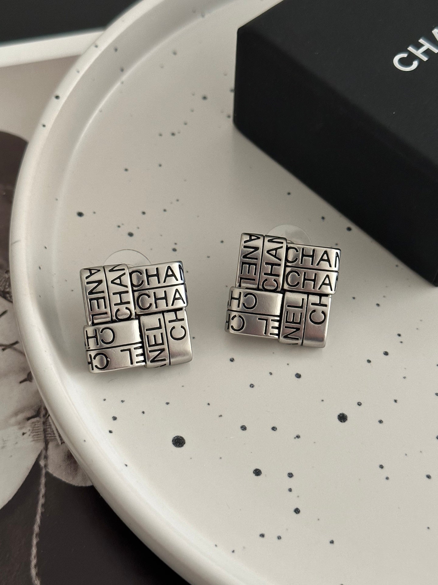 LuxluxHouse Low Price And High Quality Accessories Chanel