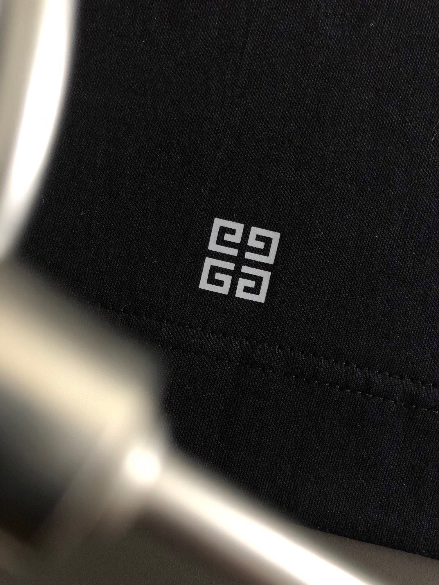 LuxluxHouse Best Quality Clothes Givenchy T-shirt