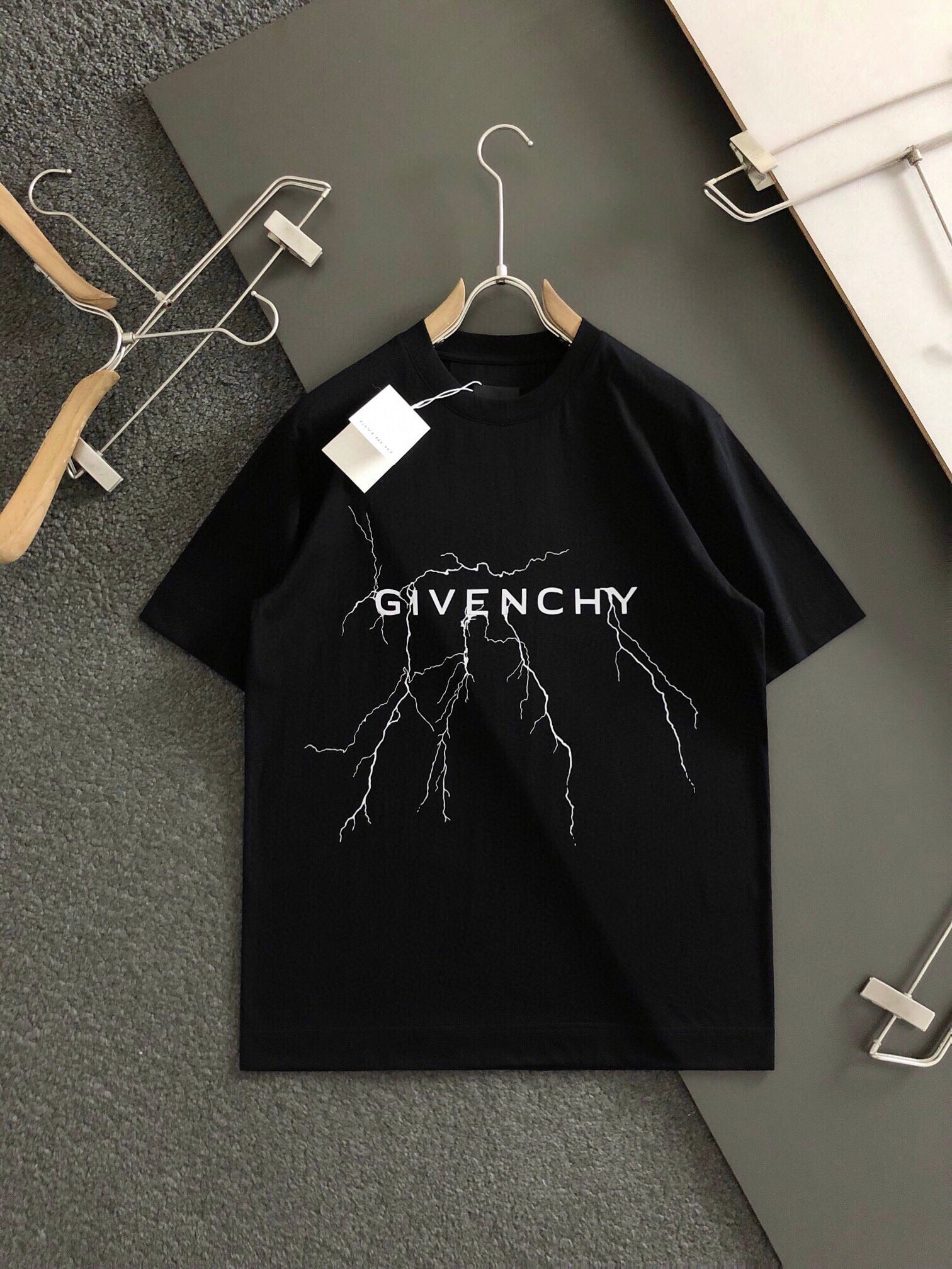 LuxluxHouse Best Quality Clothes Givenchy T-shirt