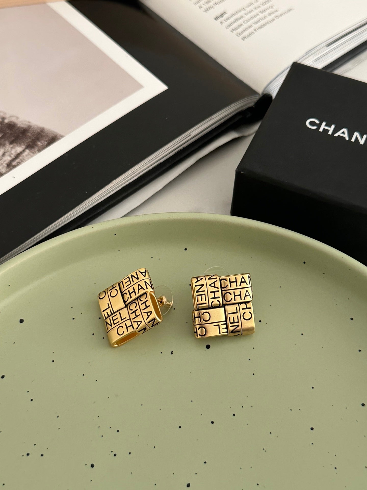 LuxluxHouse Low Price And High Quality Accessories Chanel