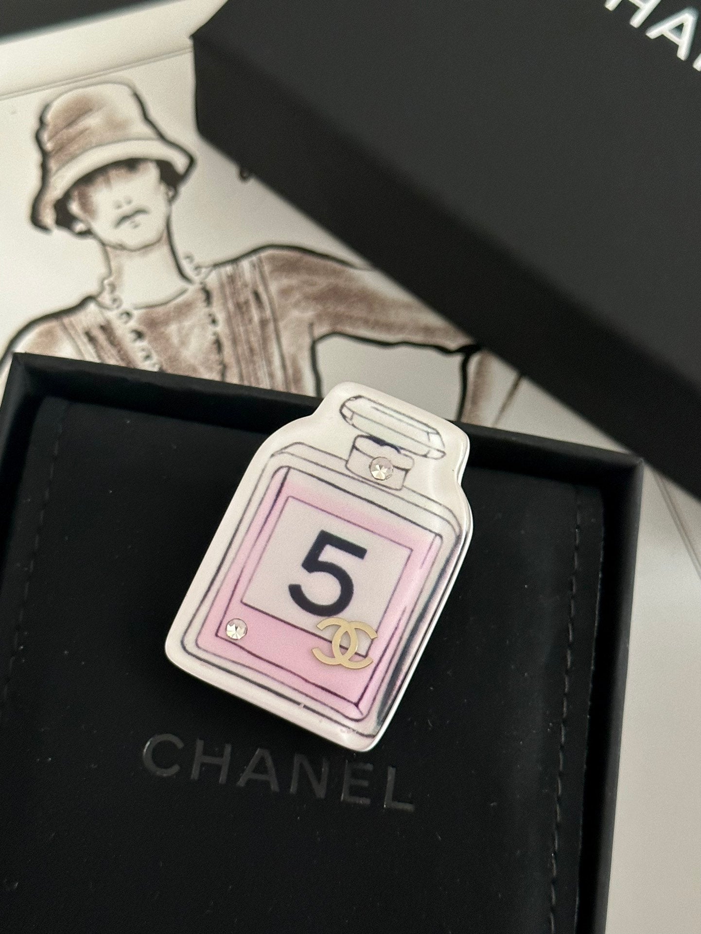 LuxluxHouse Low Price And High Quality Accessories Chanel