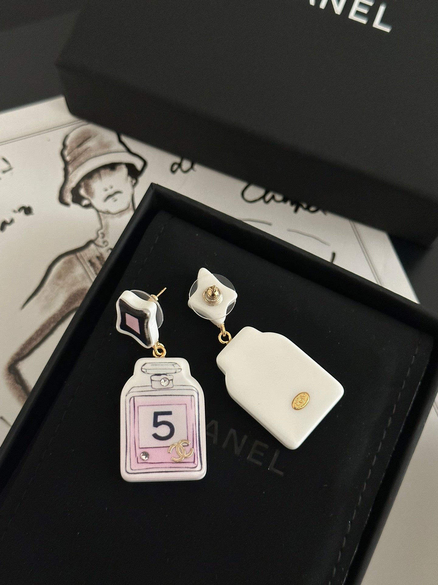 LuxluxHouse Low Price And High Quality Accessories Chanel