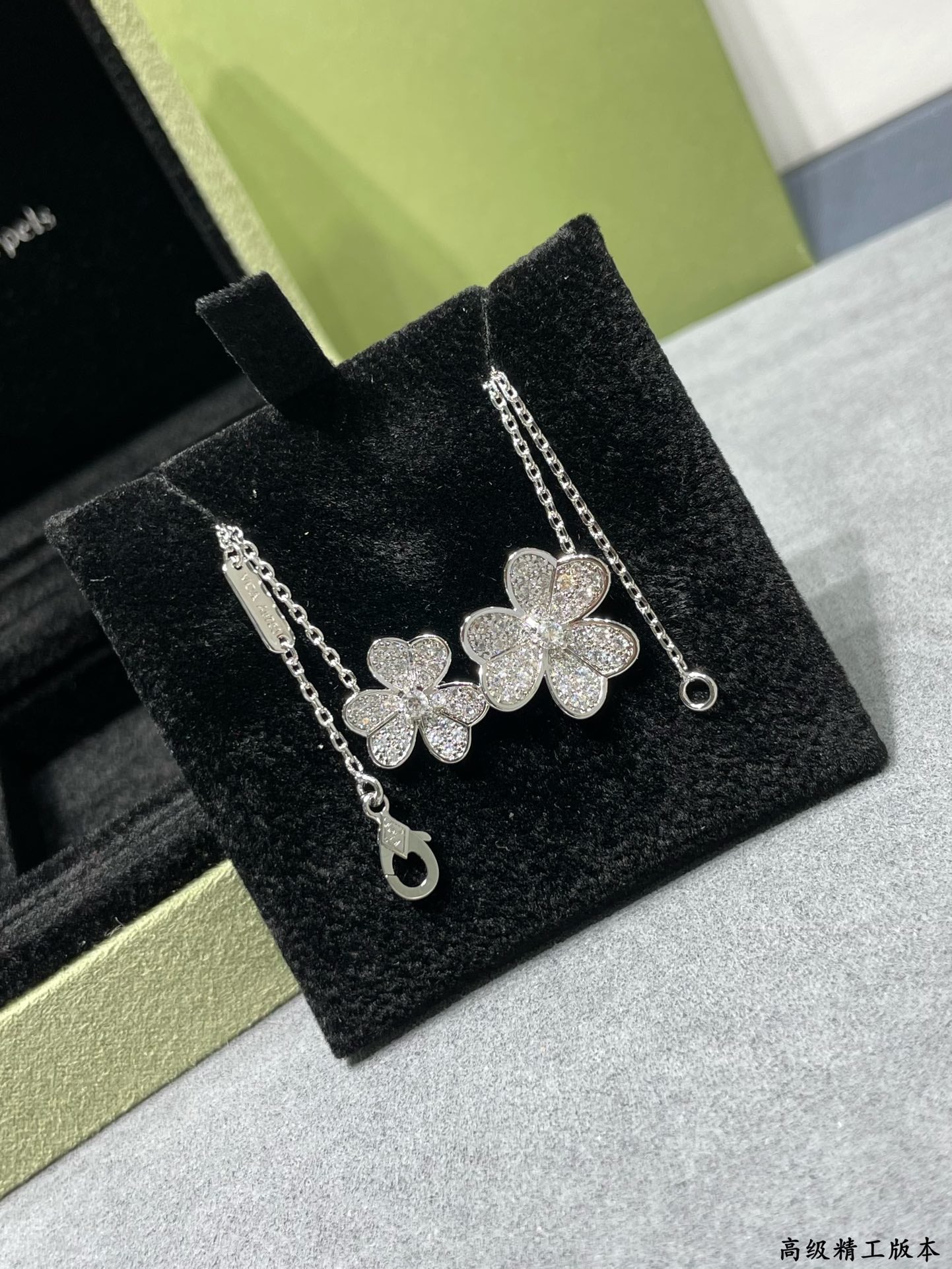 LuxluxHouse Best Quality Accessories Van Cleef & Arpels