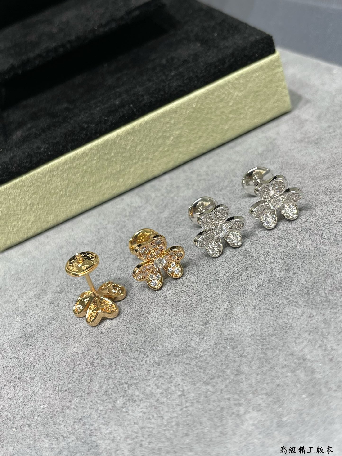 LuxluxHouse Best Quality Accessories Van Cleef & Arpels