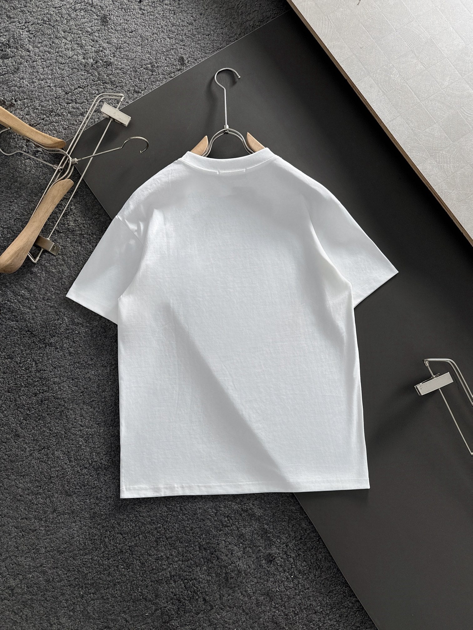 LuxluxHouse Best Quality Clothes T-shirt Prada