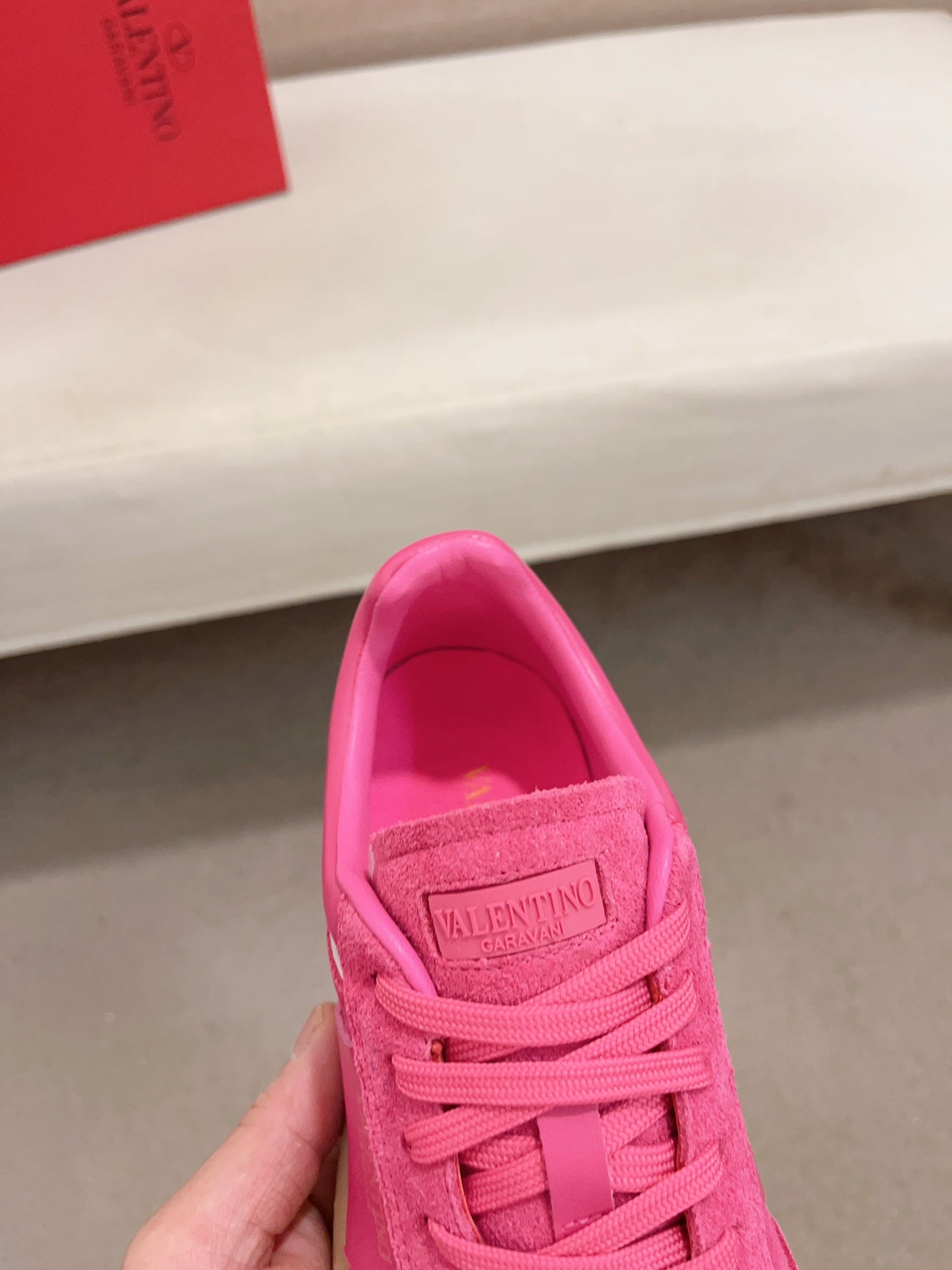 LuxluxHouse Best Quality Shoes Valentino