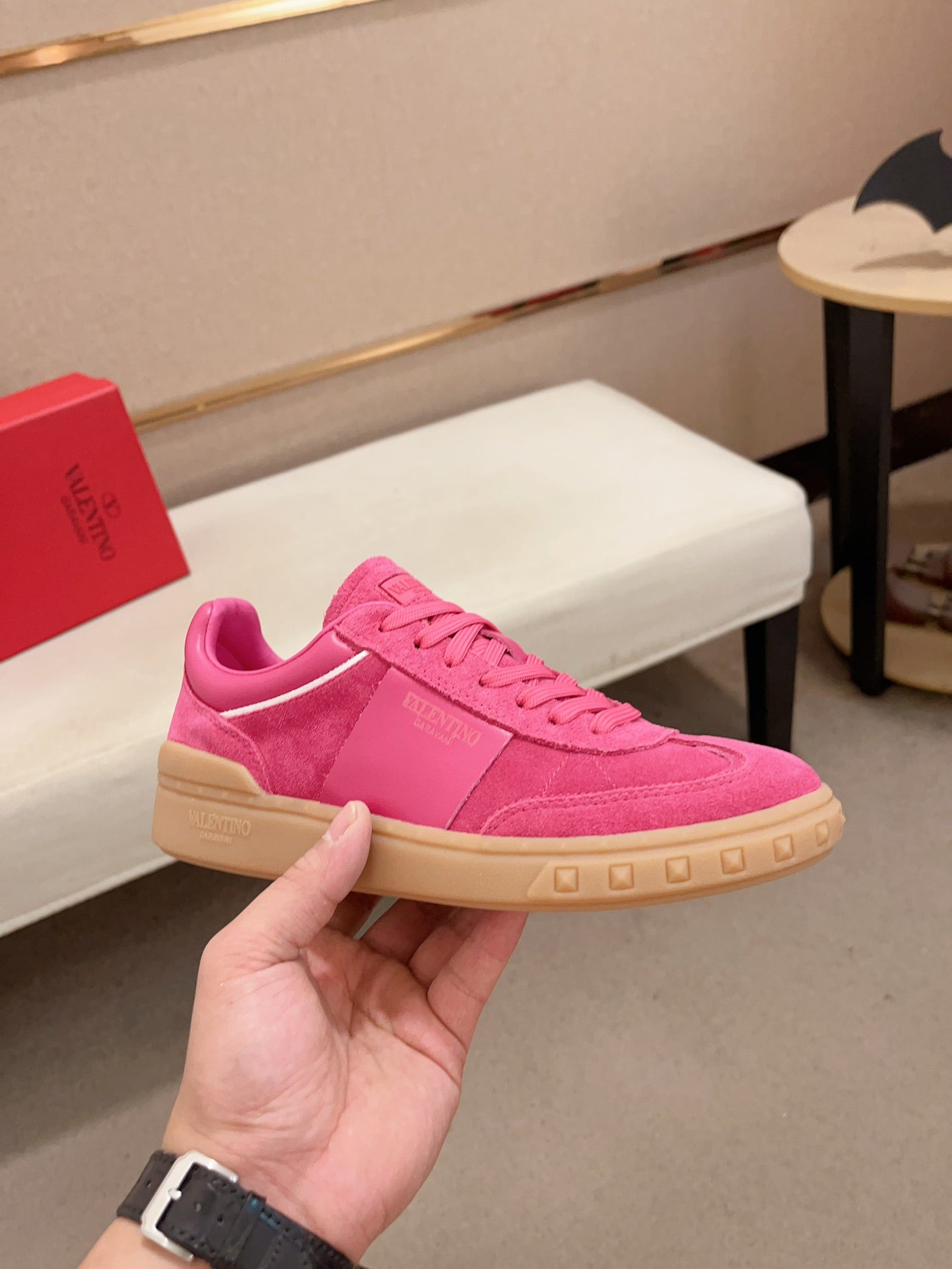 LuxluxHouse Best Quality Shoes Valentino