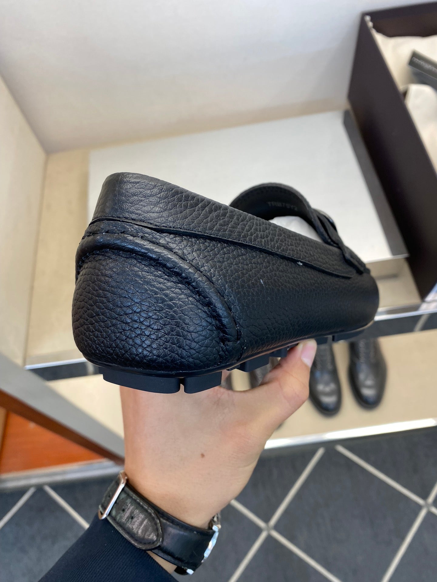 LuxluxHouse Best Quality Shoes Valentino