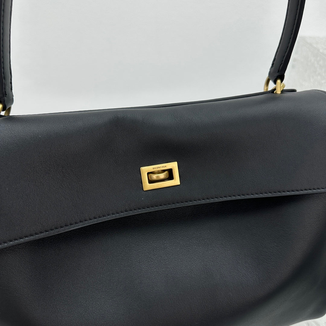 LuxluxHouse Best Quality Bags Balenciaga Women Men