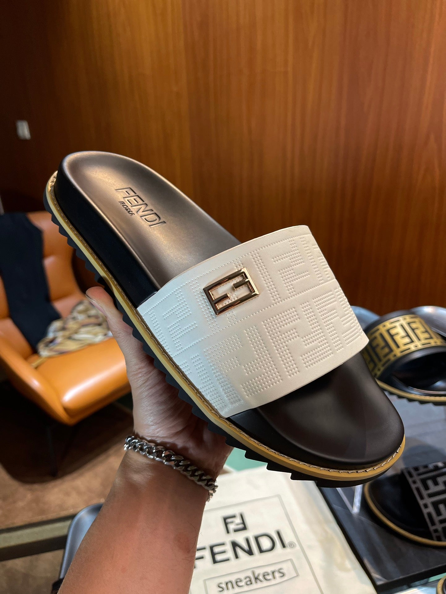 LuxluxHouse Best Quality Sandals Fendi