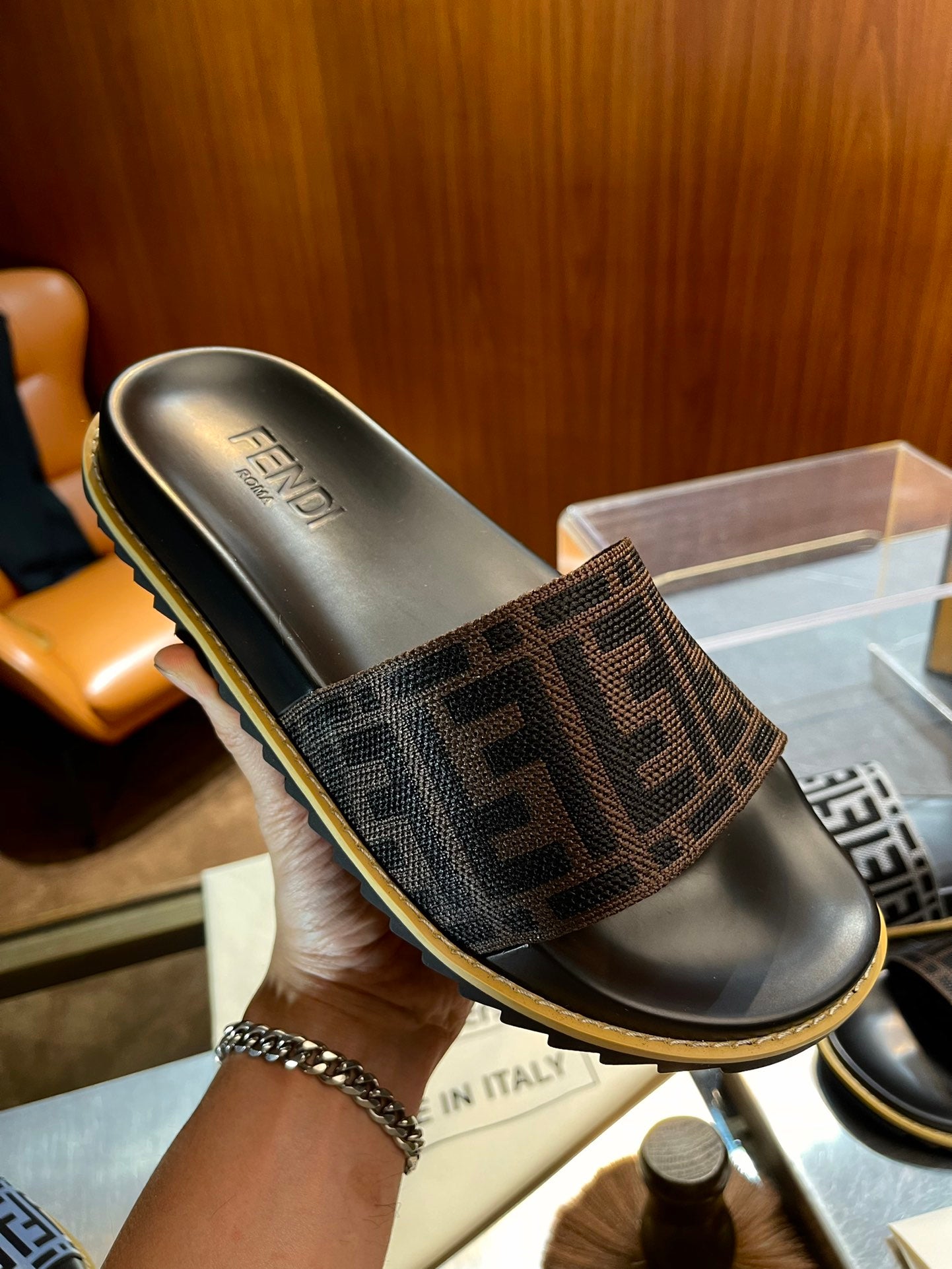 LuxluxHouse Best Quality Sandals Fendi
