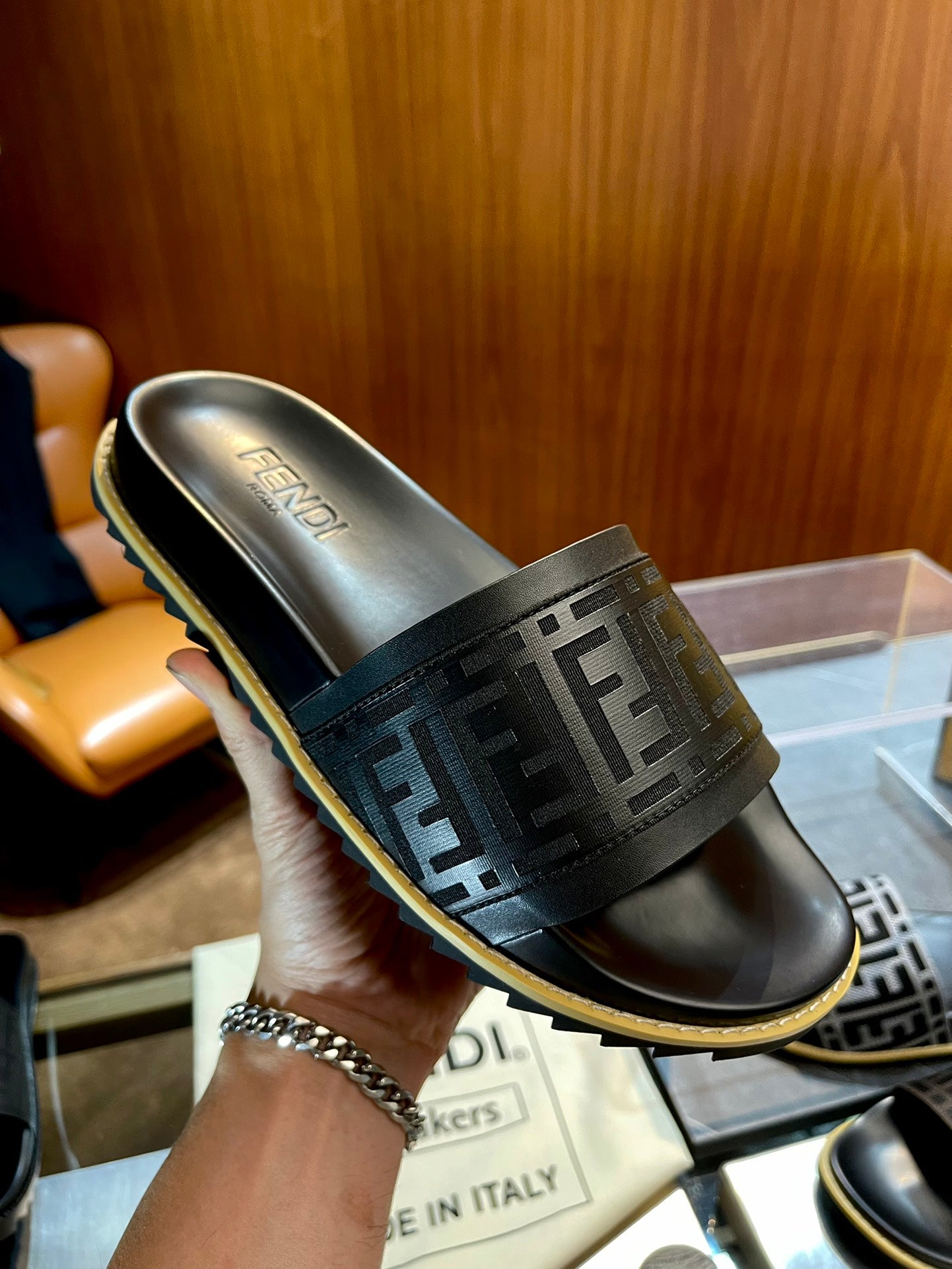 LuxluxHouse Best Quality Sandals Fendi