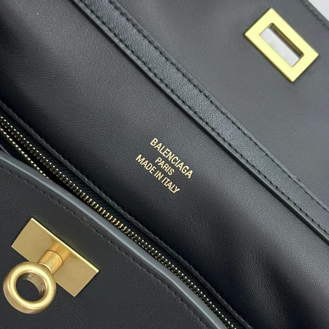 LuxluxHouse Best Quality Bags Balenciaga Women Men
