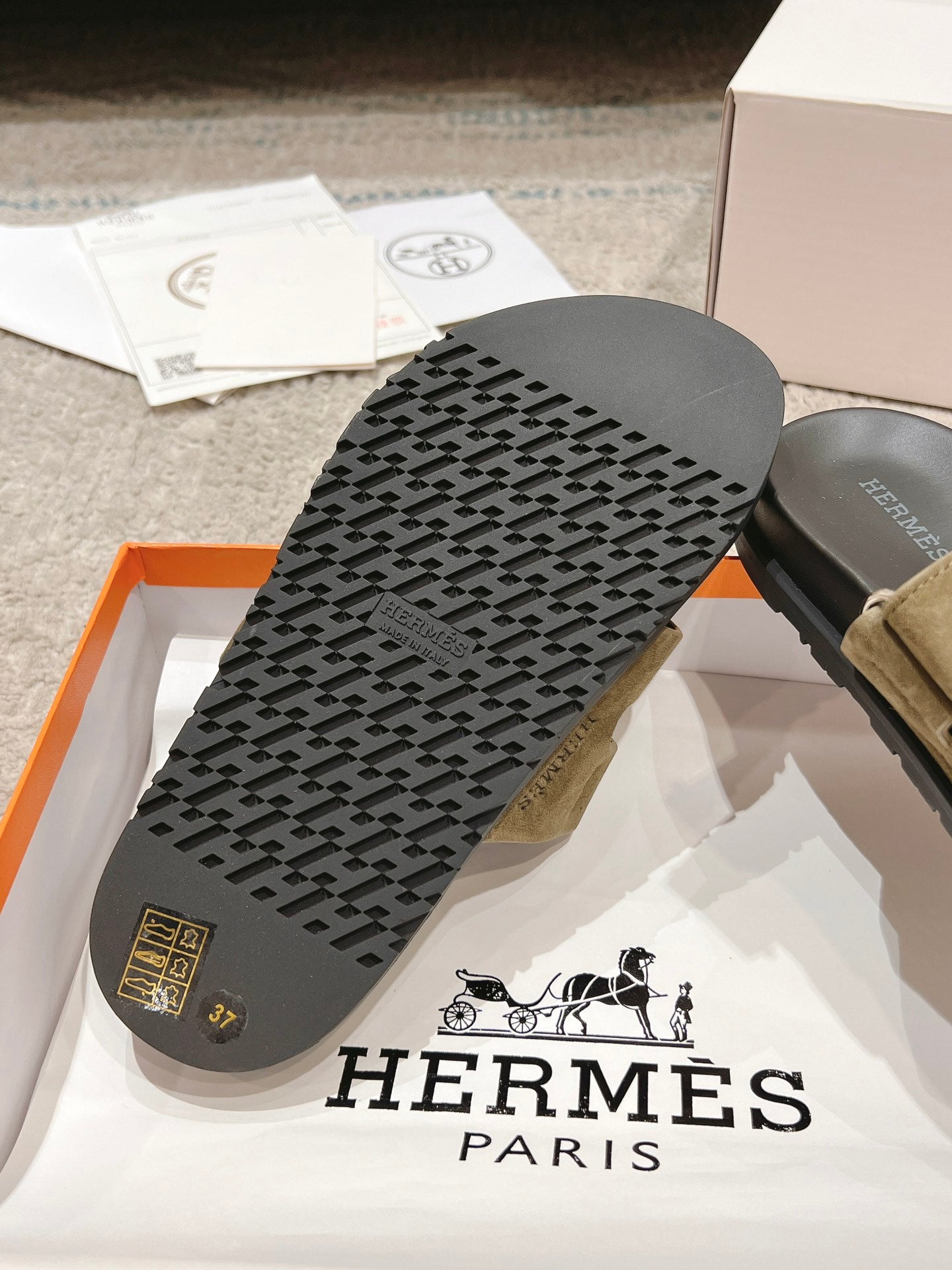LuxluxHouse Best Quality Sandals Hermes
