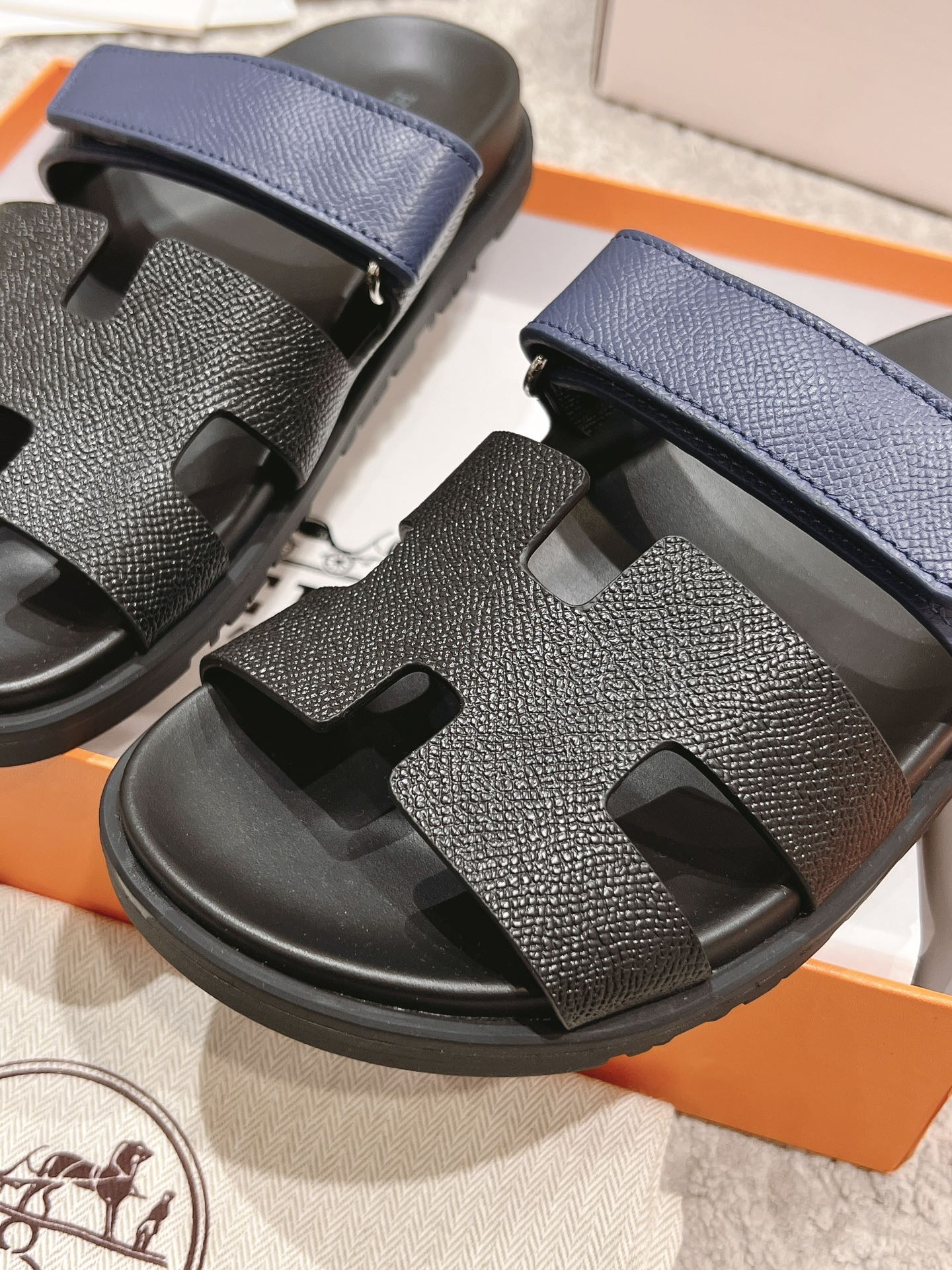 LuxluxHouse Best Quality Sandals Hermes