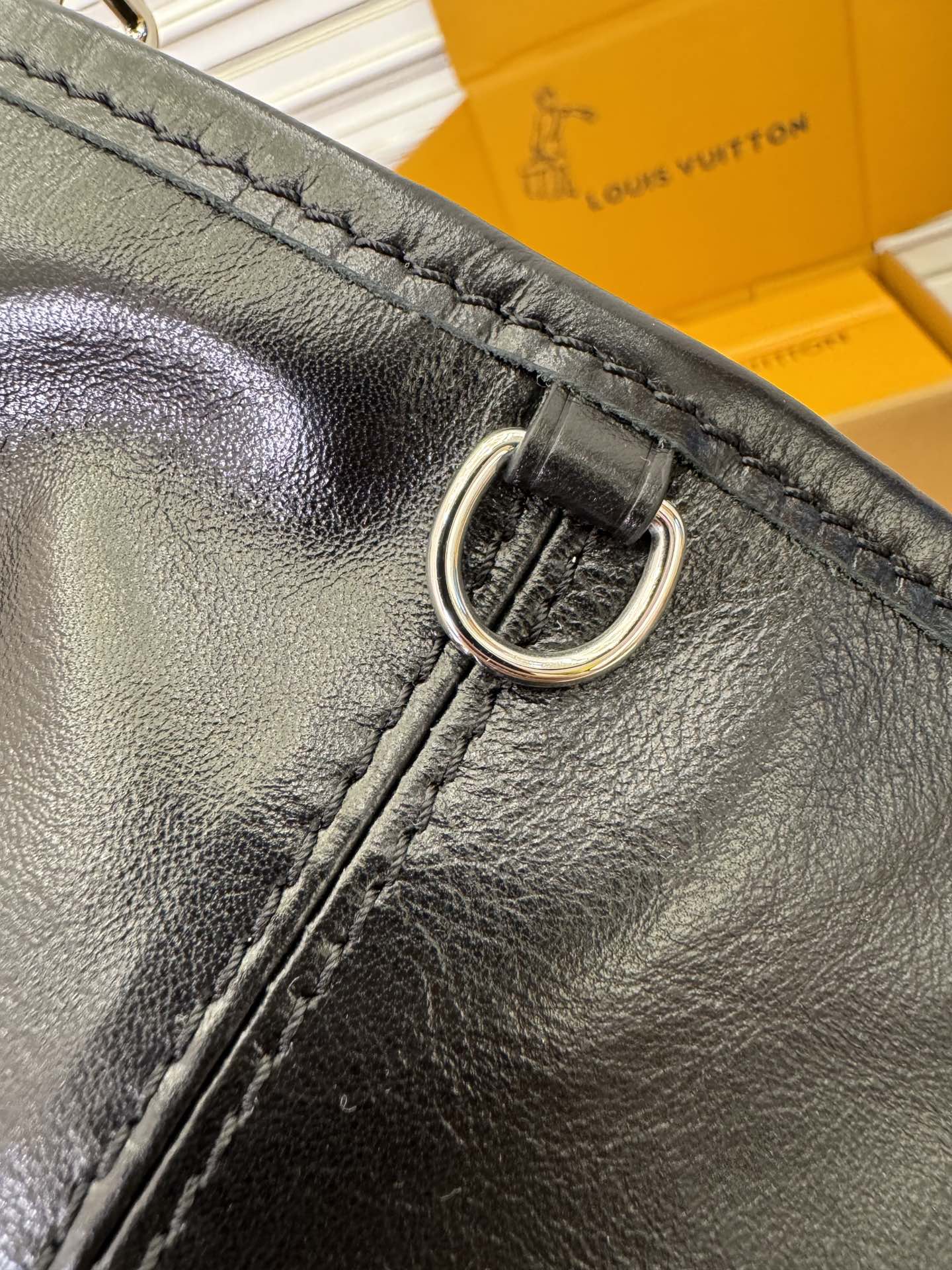 LuxluxHouse Best Quality Bags Best Louis Vuitton Men