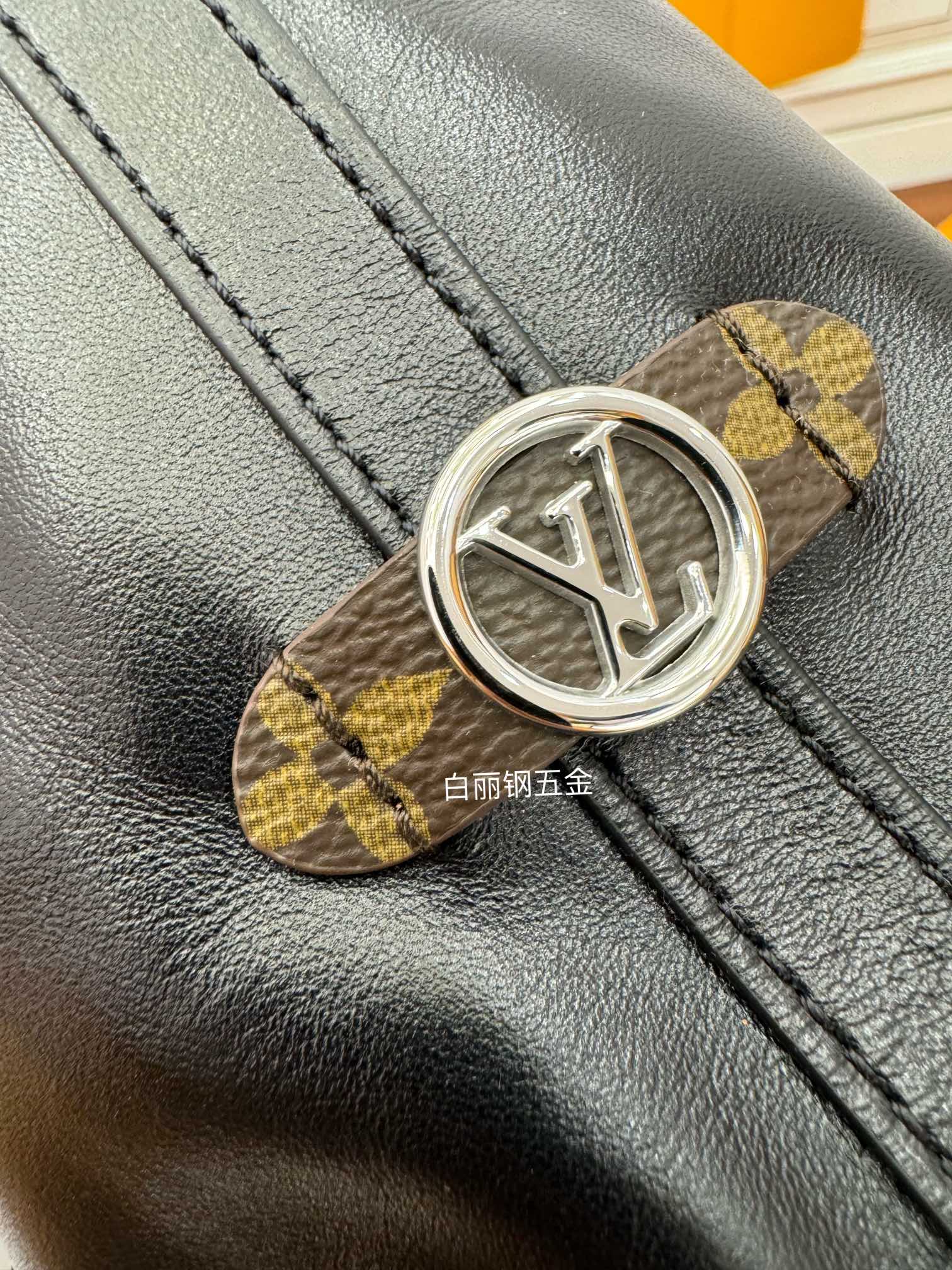 LuxluxHouse Best Quality Bags Best Louis Vuitton Men