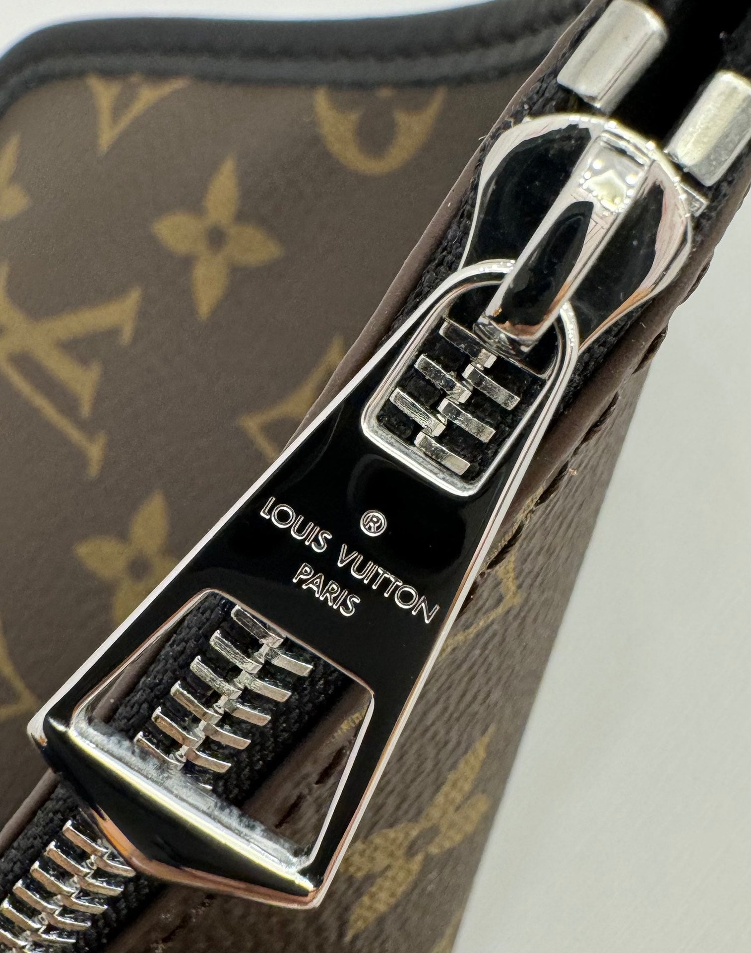 LuxluxHouse Best Quality Bags Best Louis Vuitton Men