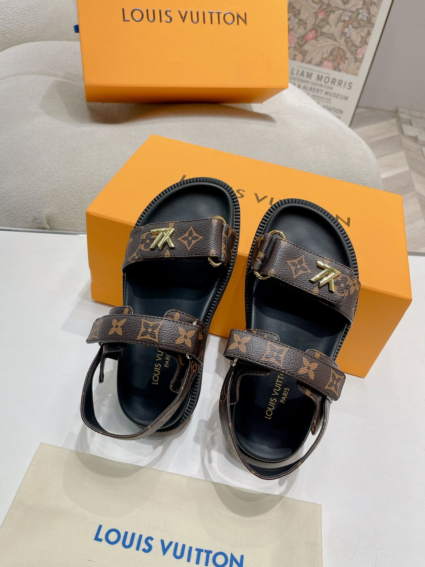 LuxluxHouse Best Quality Women Shoes Louis Vuitton
