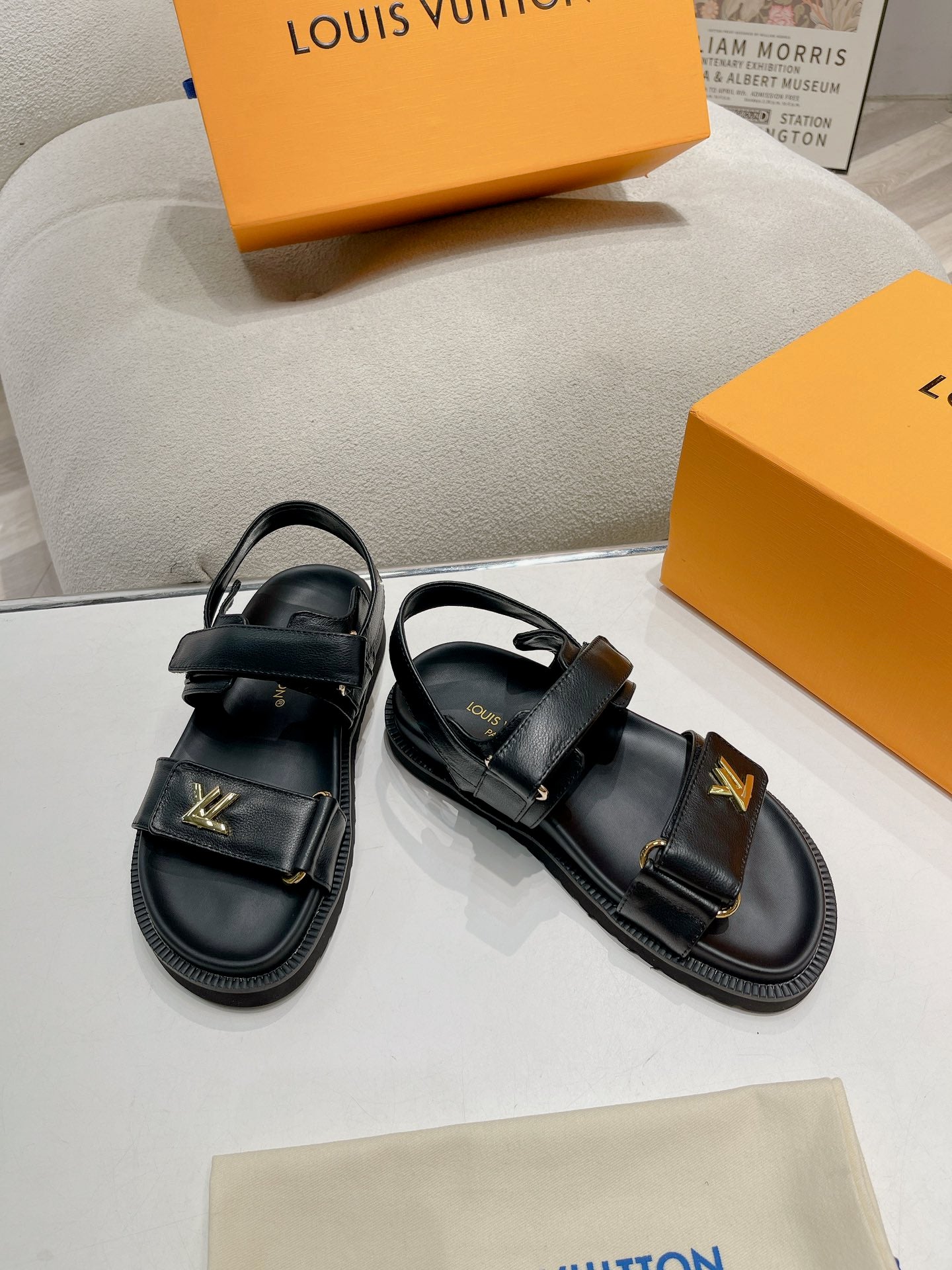 LuxluxHouse Best Quality Women Shoes Louis Vuitton