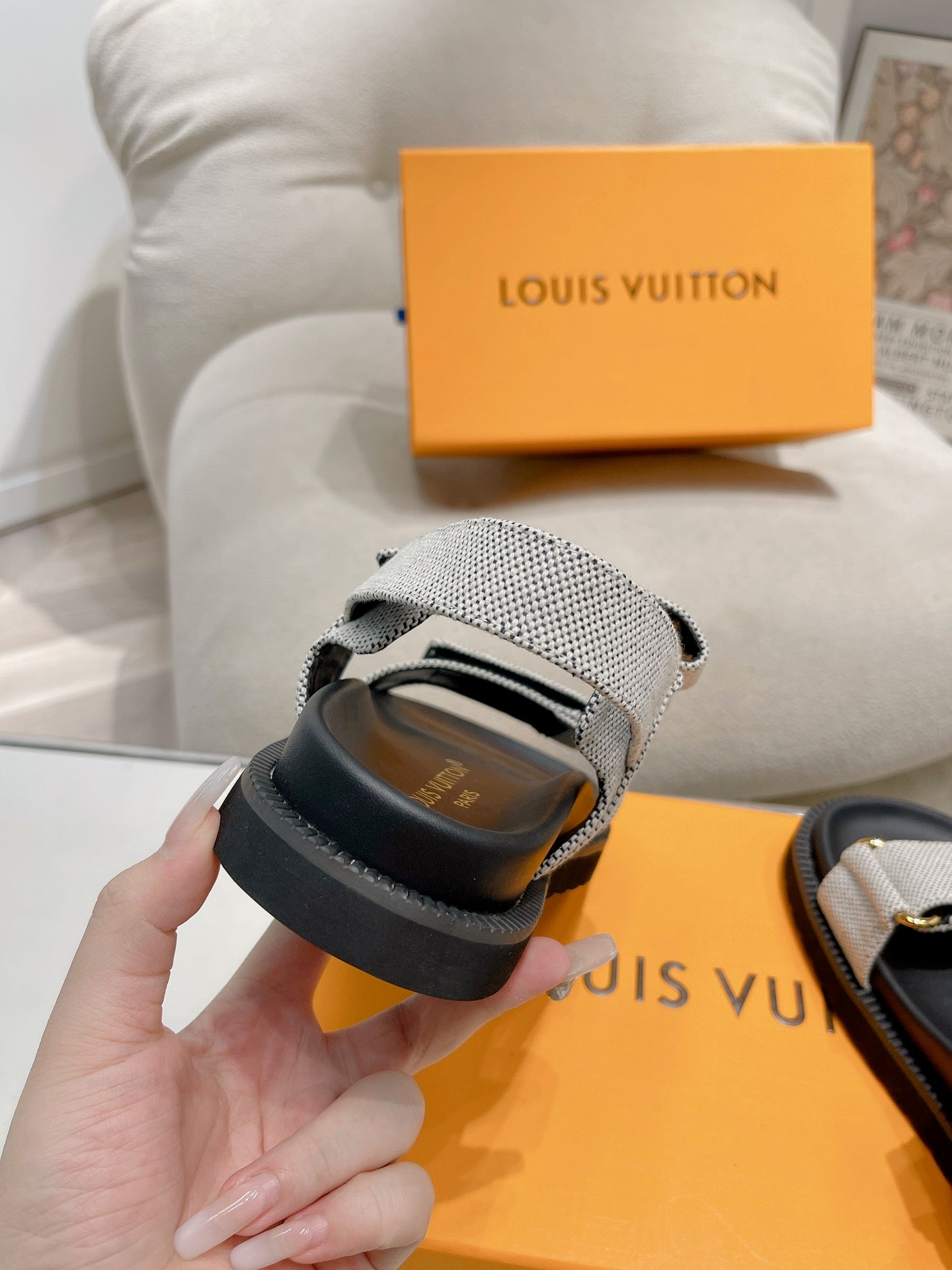LuxluxHouse Best Quality Women Shoes Louis Vuitton