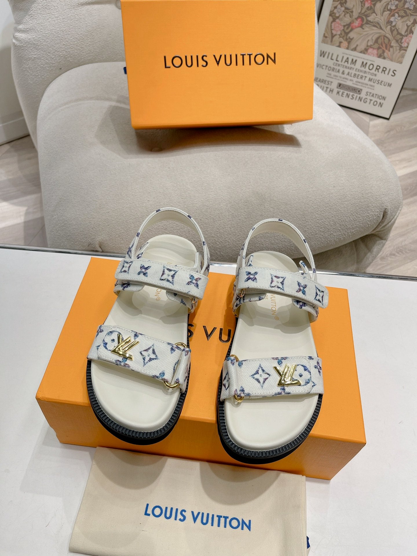 LuxluxHouse Best Quality Women Shoes Louis Vuitton