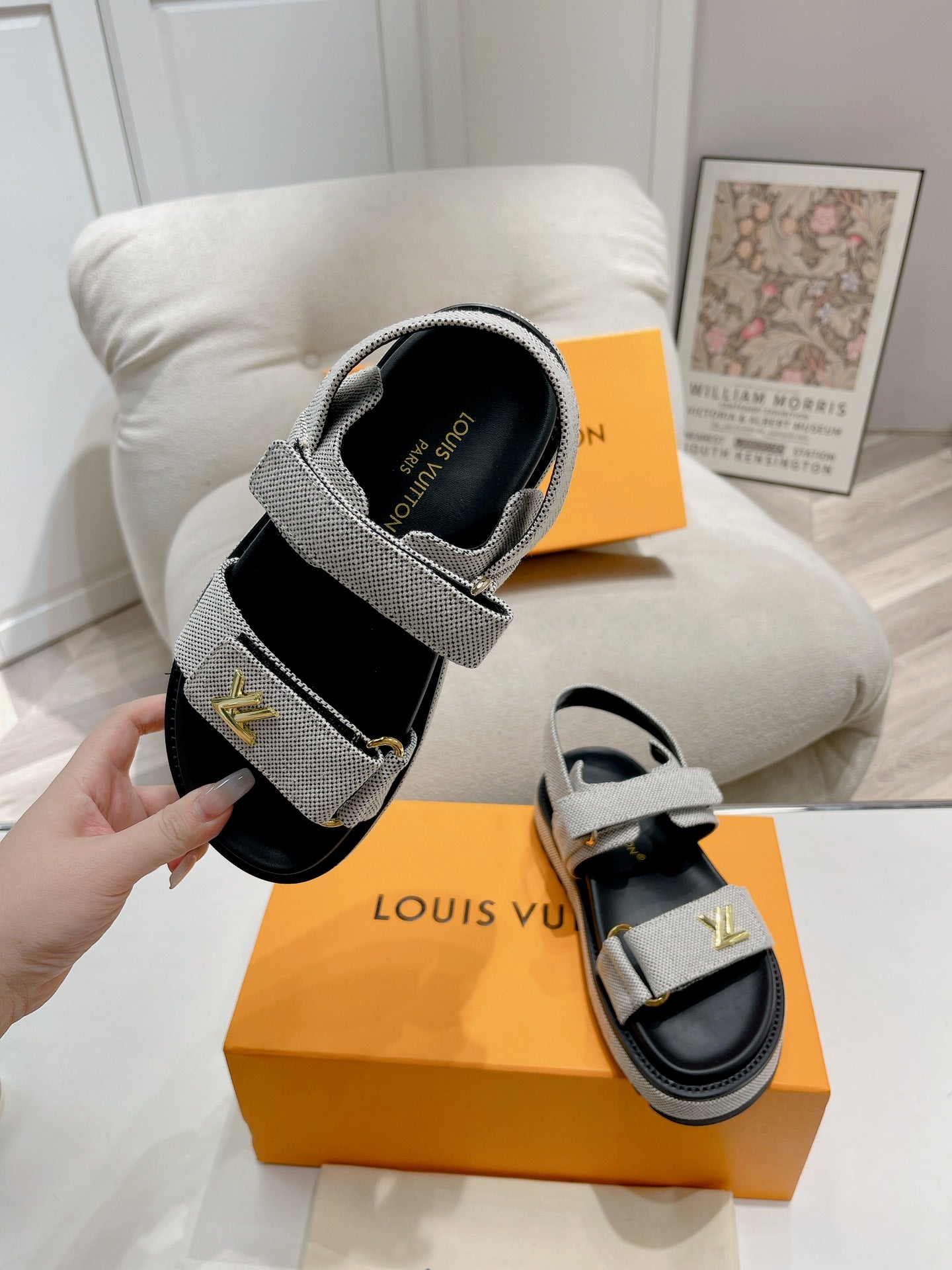 LuxluxHouse Best Quality Women Shoes Louis Vuitton