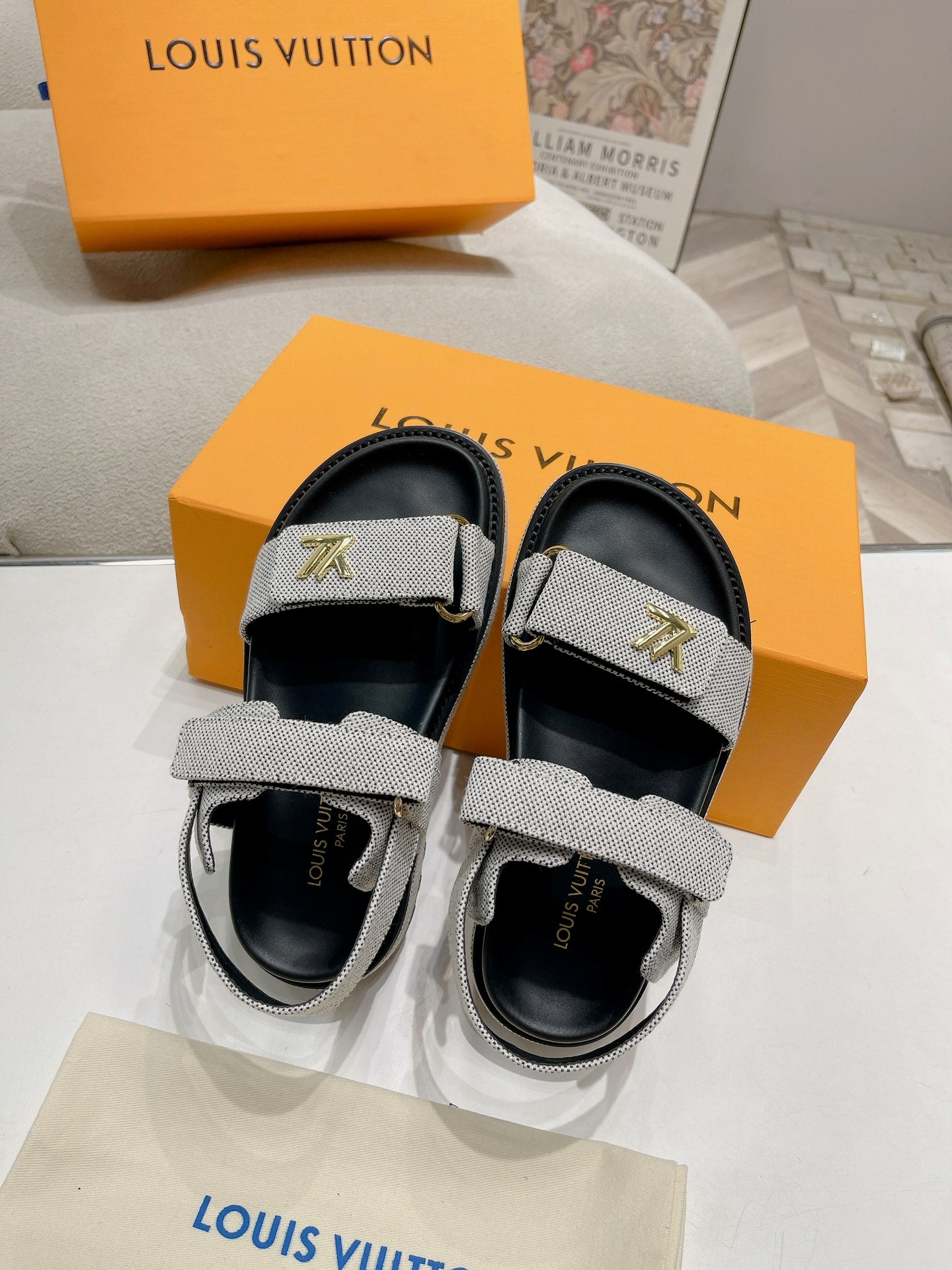 LuxluxHouse Best Quality Women Shoes Louis Vuitton