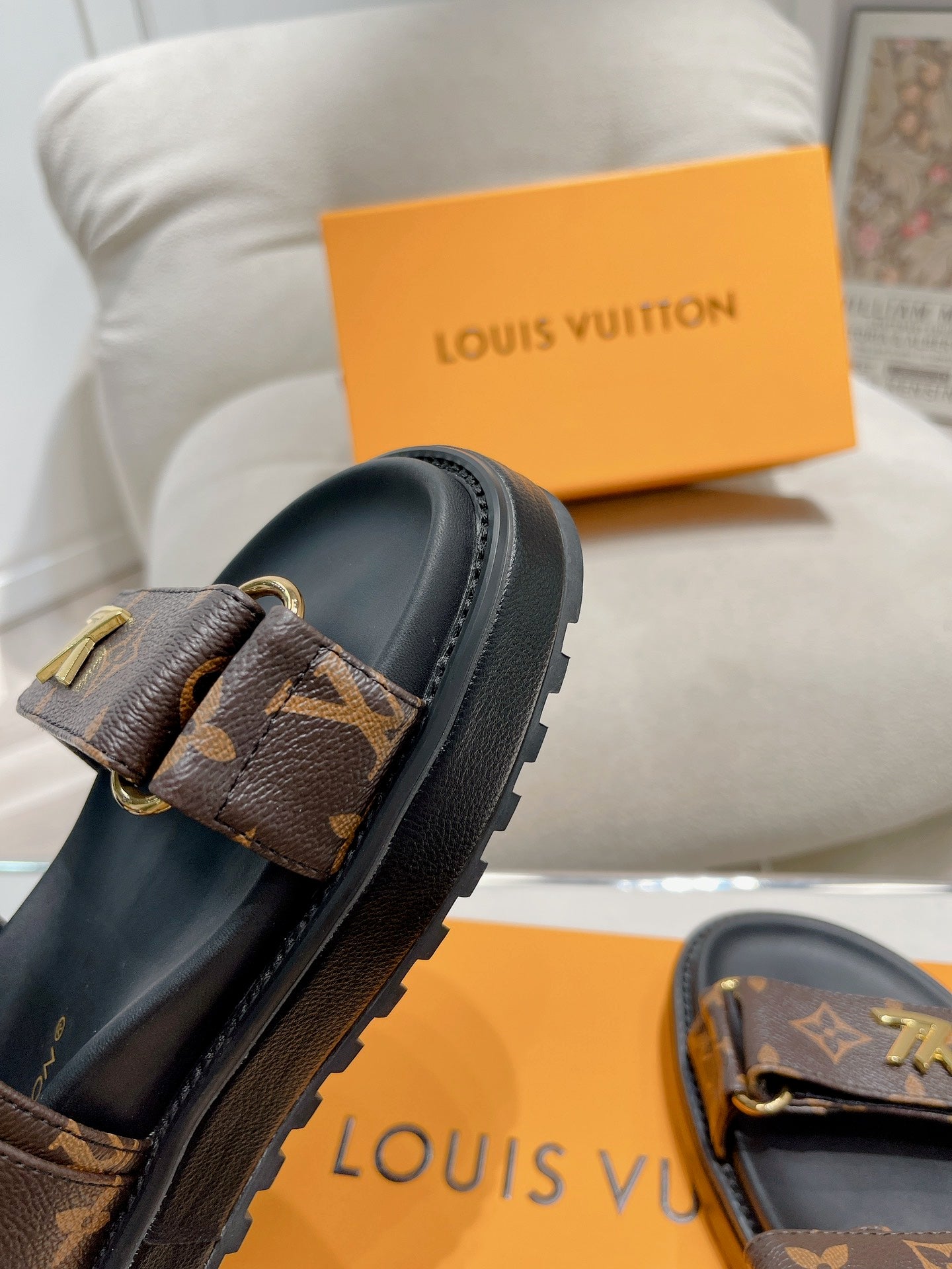 LuxluxHouse Best Quality Women Shoes Louis Vuitton